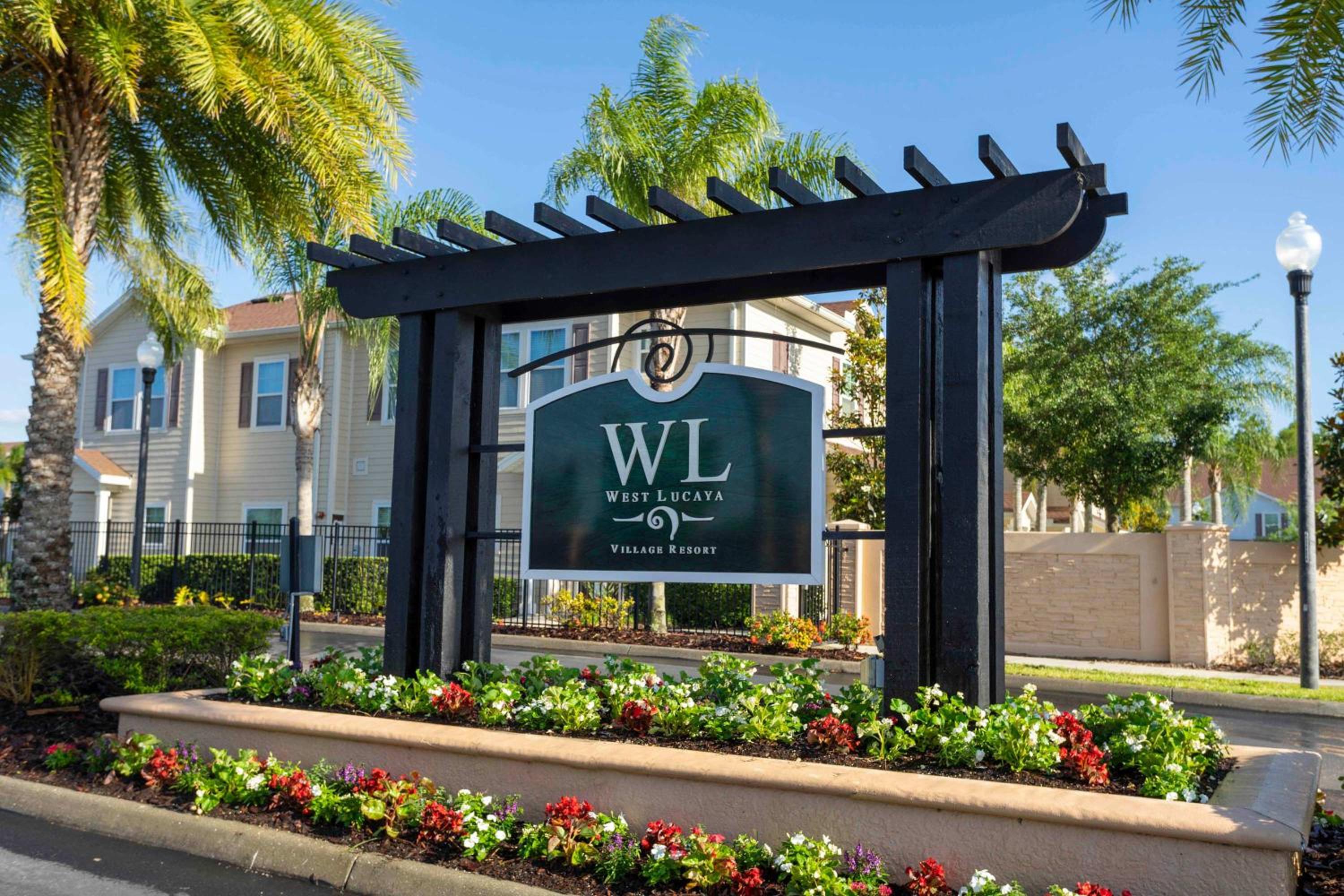 Modern 3 Bed Villa Newly Renovated Prime Location view 5