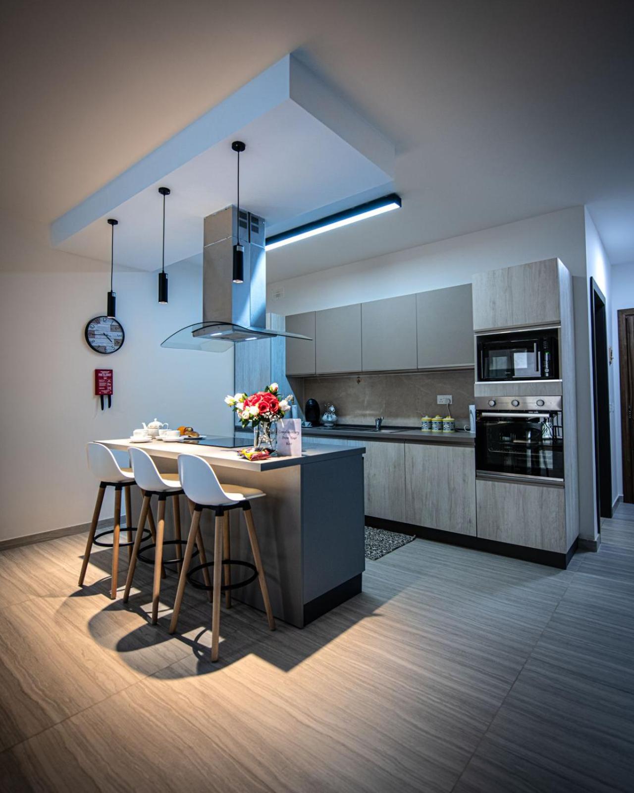 Palm Court Luxe Stay photo 1