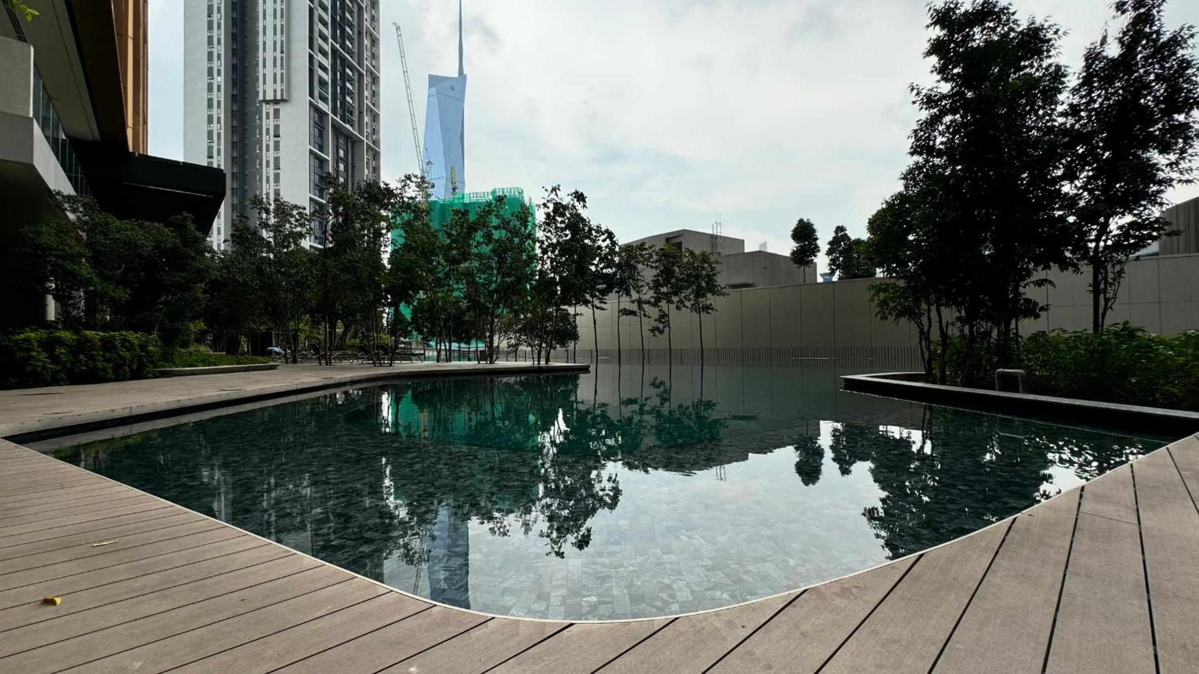 Malay Oasis & BirdEye KLCC View with Infinity Pool