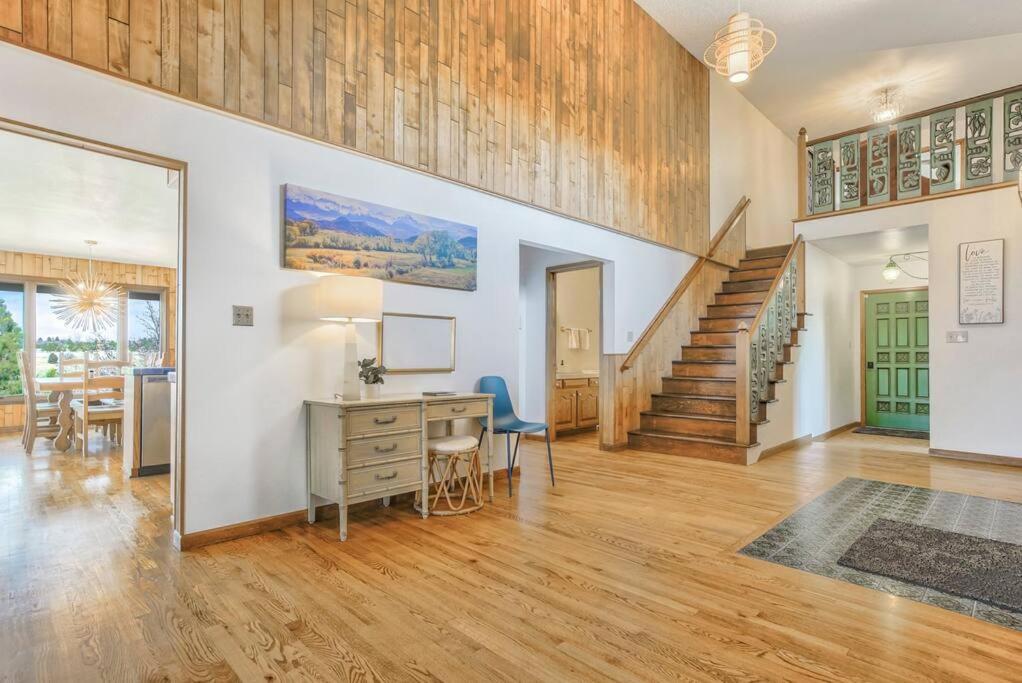 Private Villa-72 Acres-Hot Tub-Views-USAFA view 5