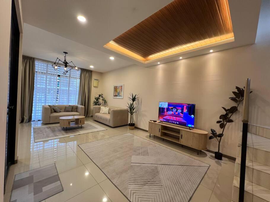 RUMAH SAUJANA KLIA by IMPIAN HOMESTAY photo 2