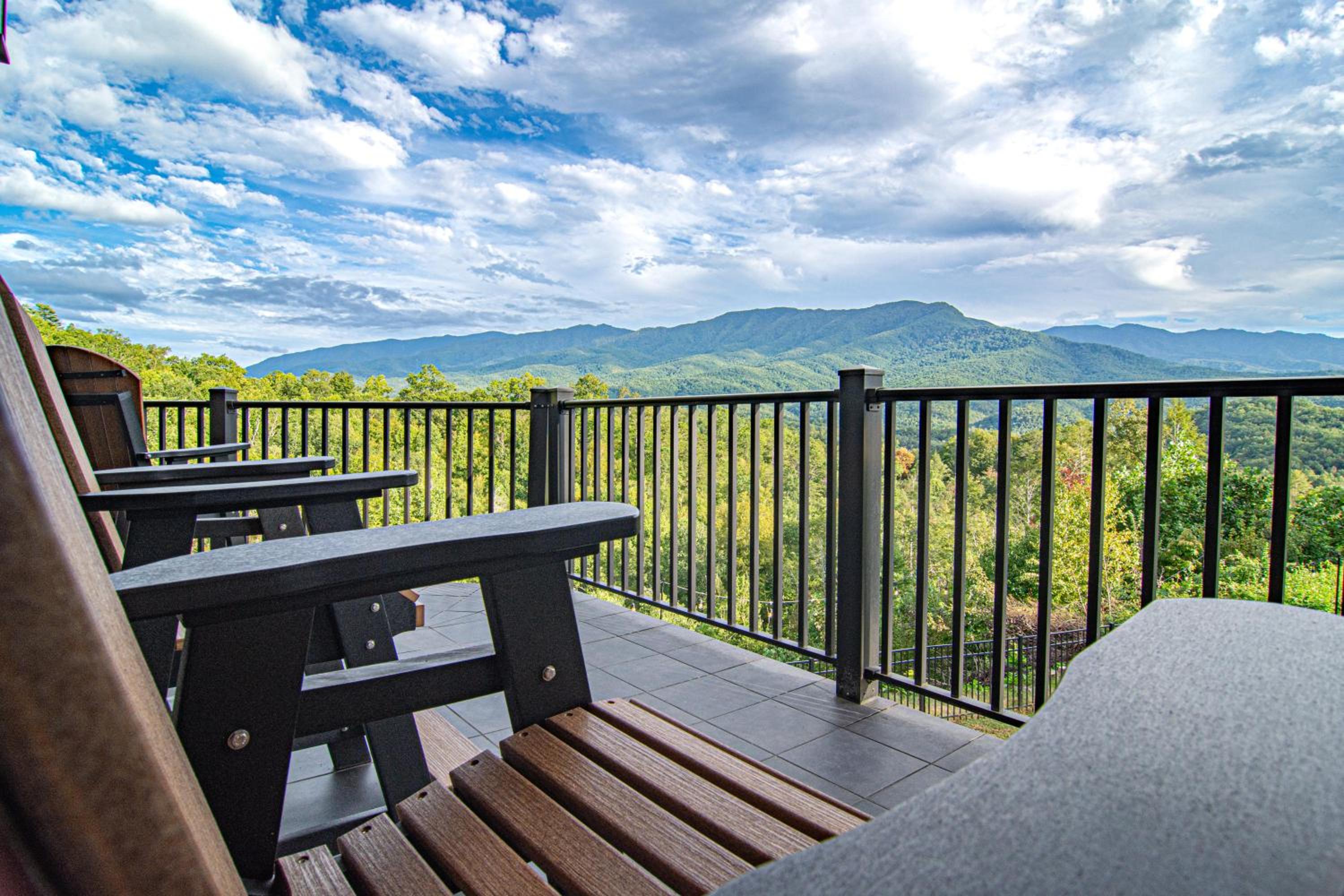 Panoramic Views-Fire Pit-Hot Tub-Arcade