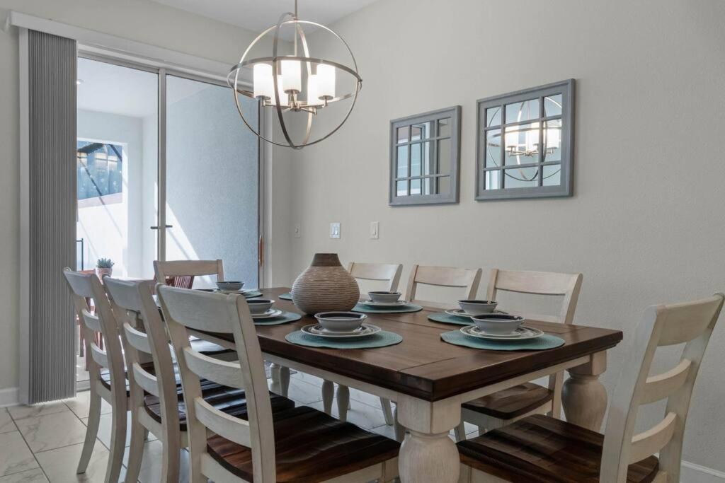Comfortable 4 Bedrooms Storey view 3