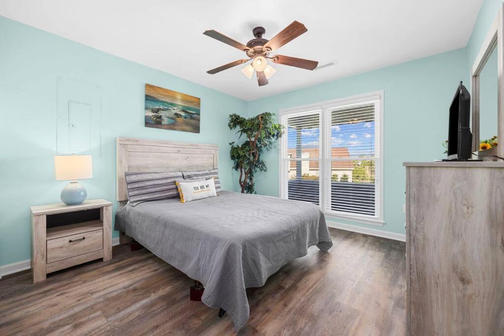 NEW POOL & Spa Coming May 2025 - NEW HOT TUB Available now- Dog friendly 4BR private home 6Min Walk to Beach view 5