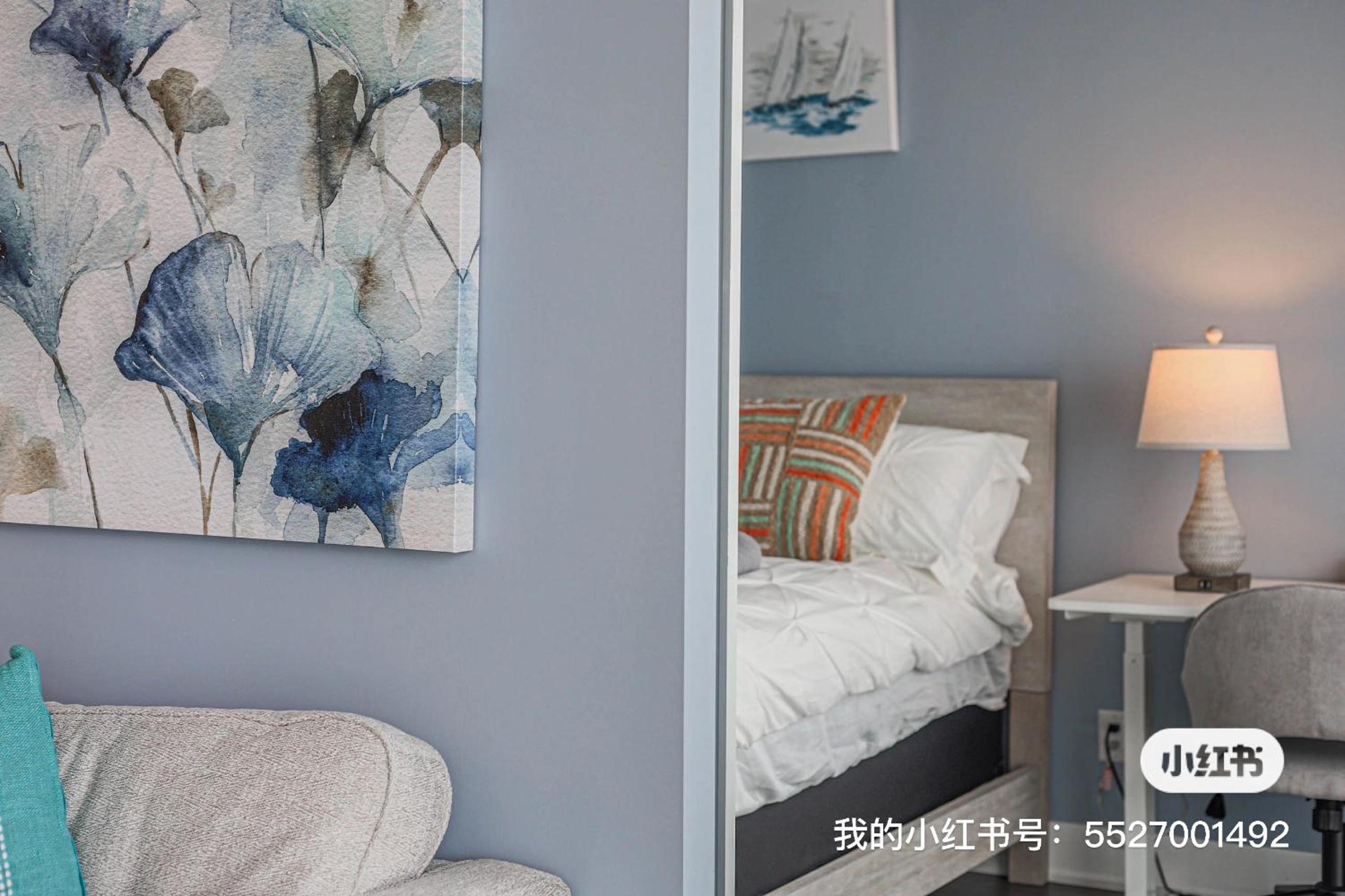 Luxury view in Toronto Downtown two bed room three bathroom one parking