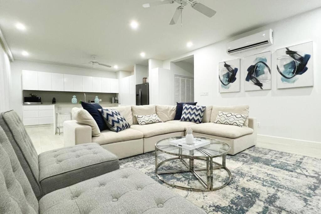 Westmoreland Hills 10 by Island Villas