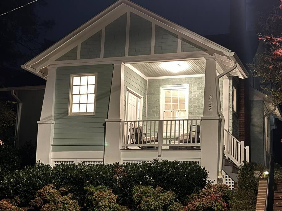 High-end 5Bdrm house in Alexandria City near metro and Old Town with free parking view 2