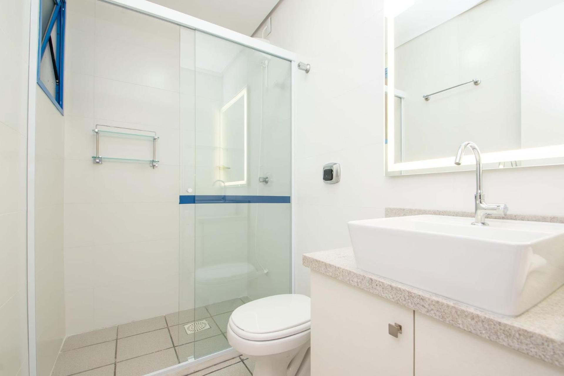 Apto com piscina a 200m da praia YH5156