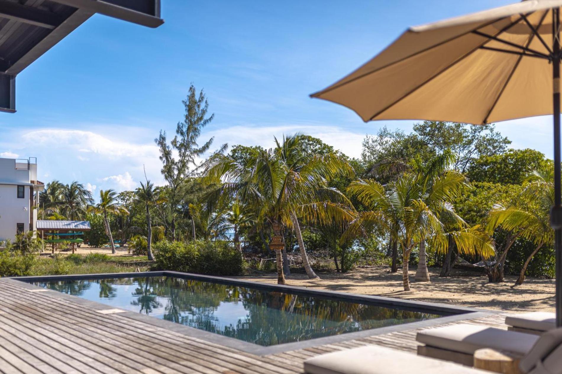 Shadow Sands - Modern Ocean Front Villa on Private Island