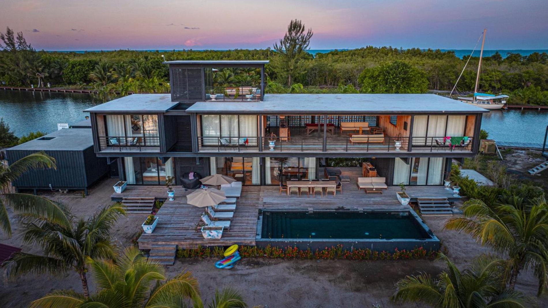 Shadow Sands - Modern Ocean Front Villa on Private Island