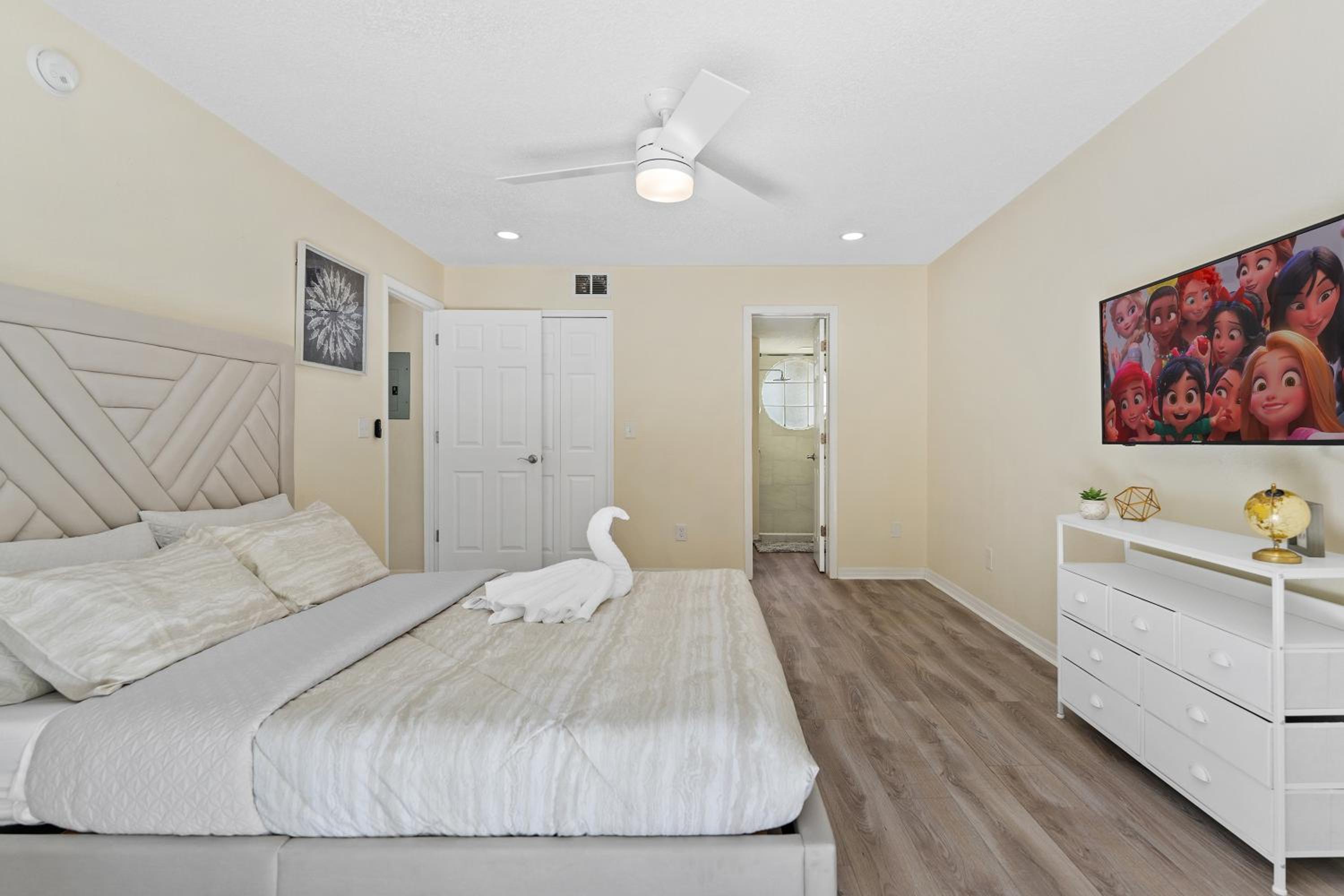 Lovely Condo Near to Disney view 4