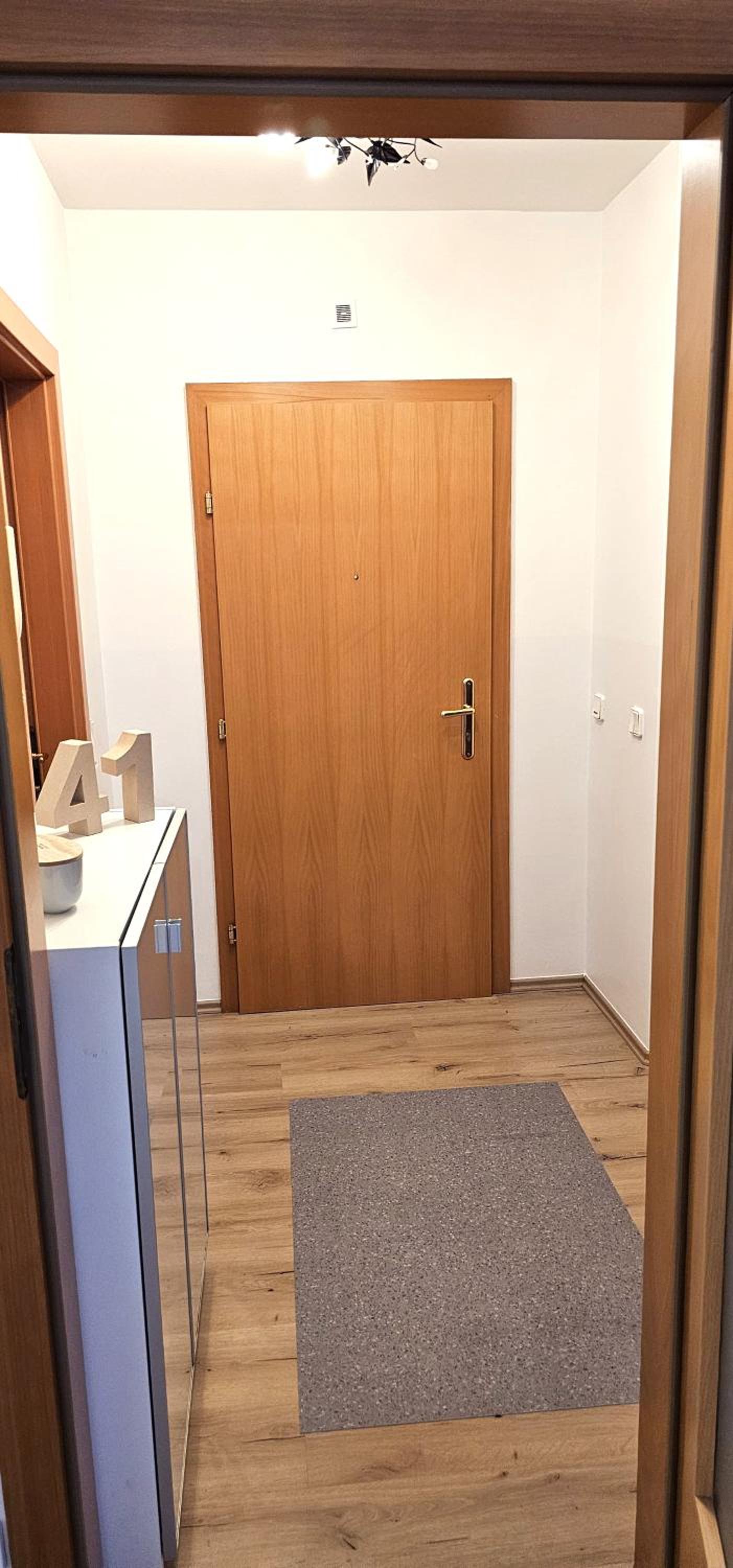 City Apartment Klagenfurt Zentrum mit Self Check in und Tiefgarage RING41