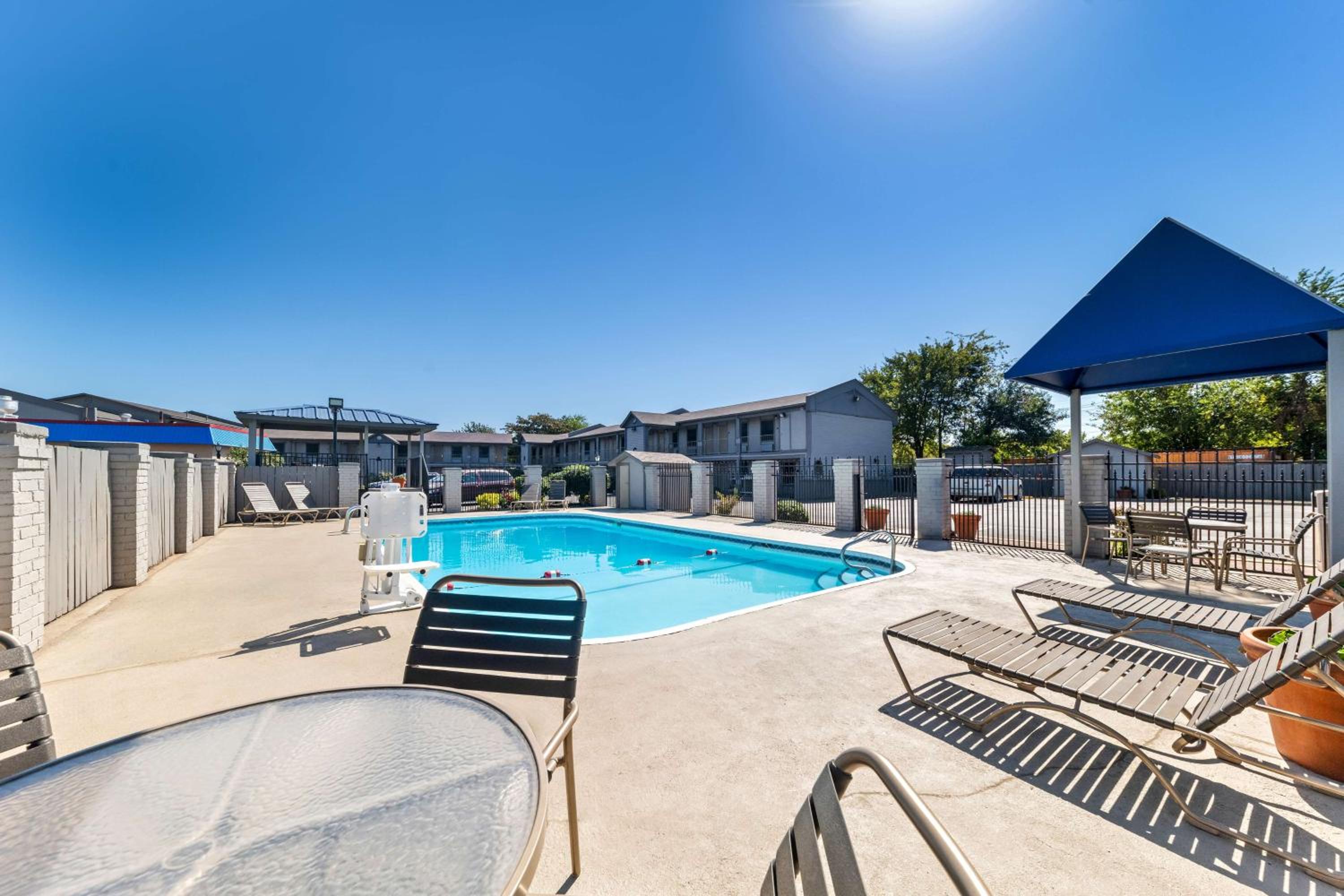 Durant Vacations - Best Western Markita Inn - Property Image 9