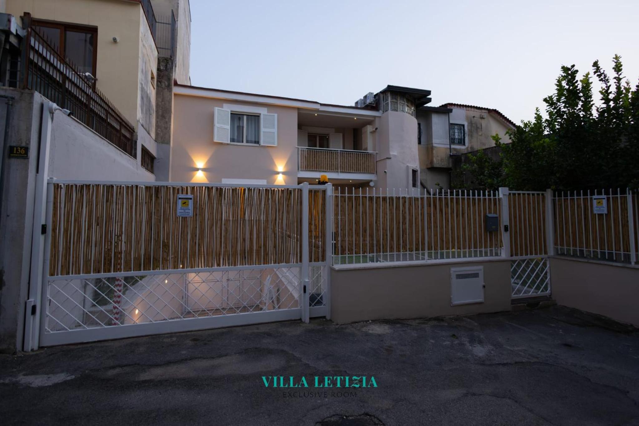 Exclusive house Pompei Vesuvius Sorrento Amalfi view 5