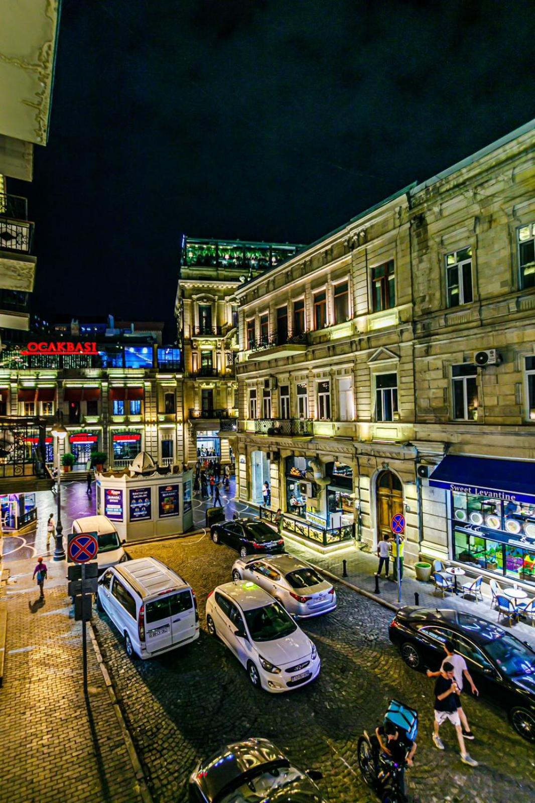 HOTEL APARTMENT ViP CENTER NİZAMİ STREET