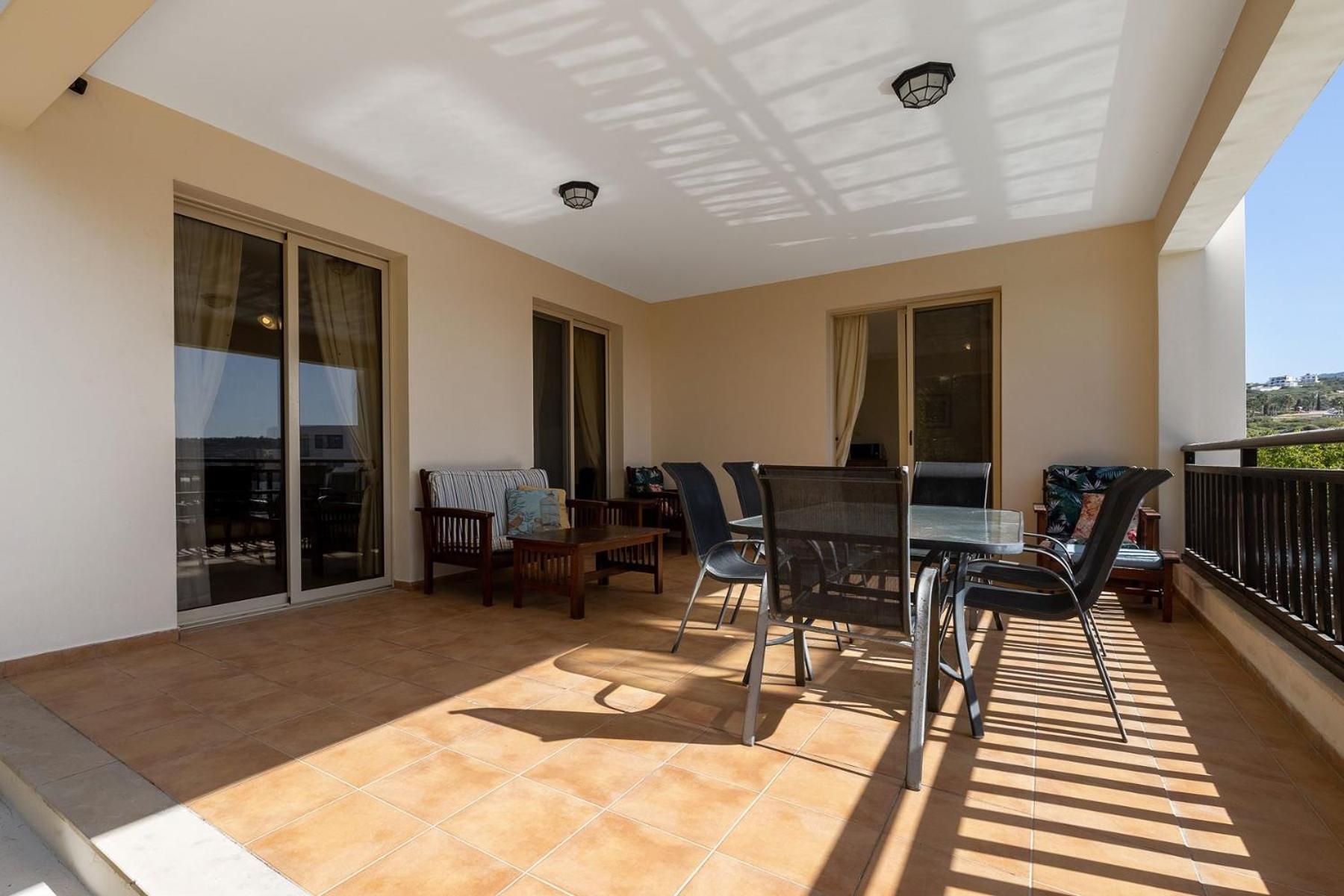 Sea View Villa with Private Pool in Coral bay