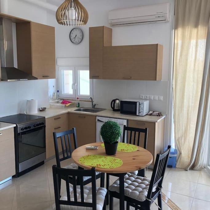 Finikounda Anemomilos stone house view 4