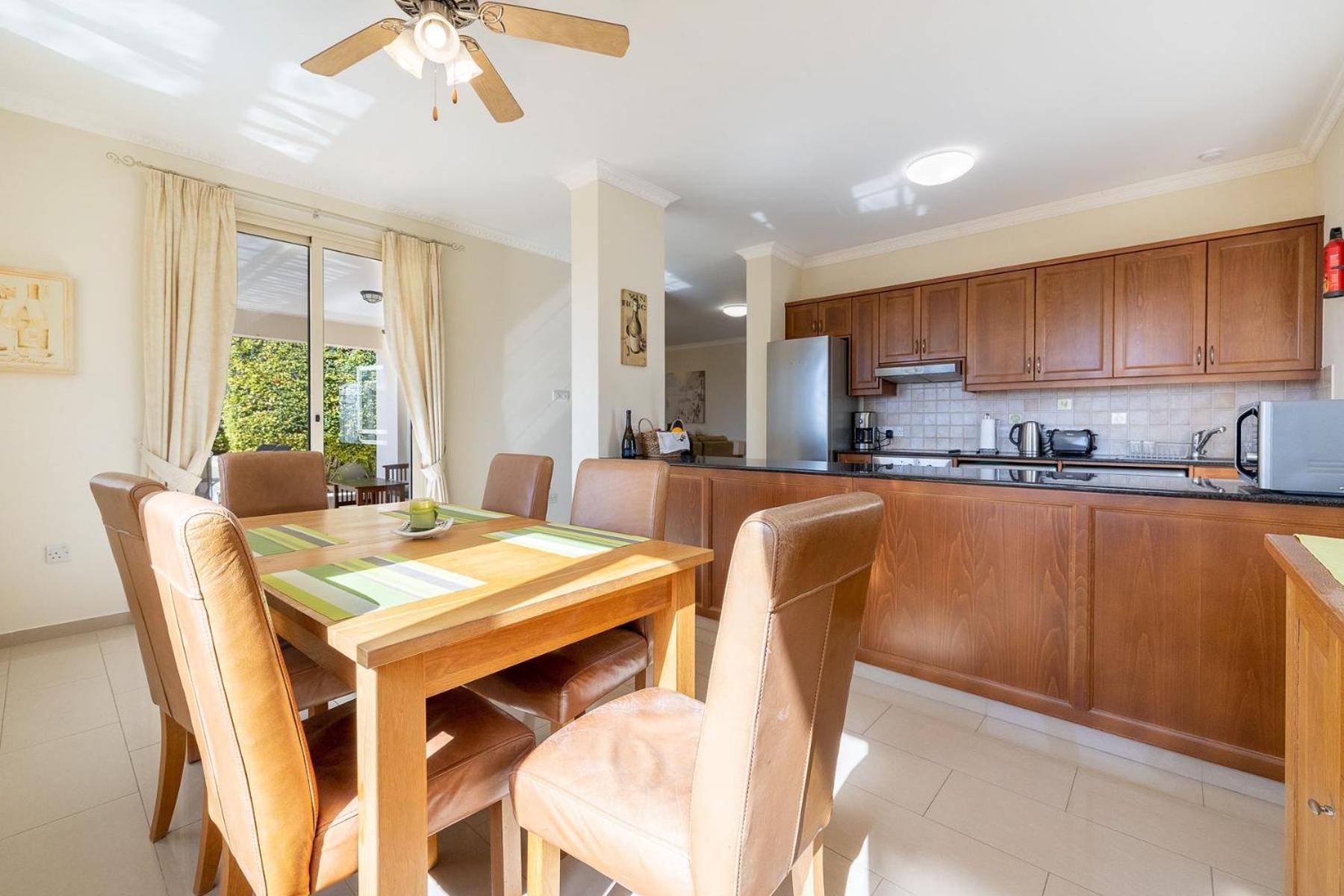 Sea View Villa with Private Pool in Coral bay