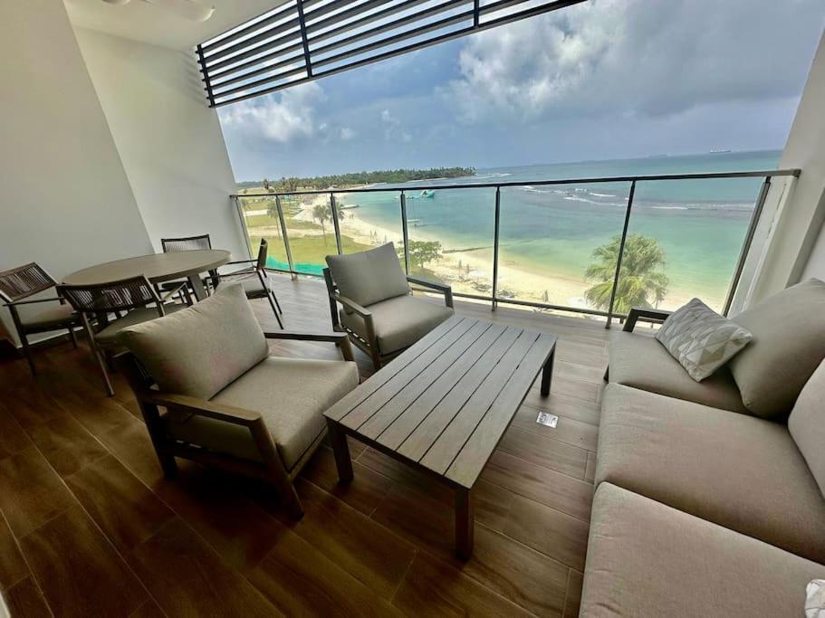 Beachfront in Playa Escondida