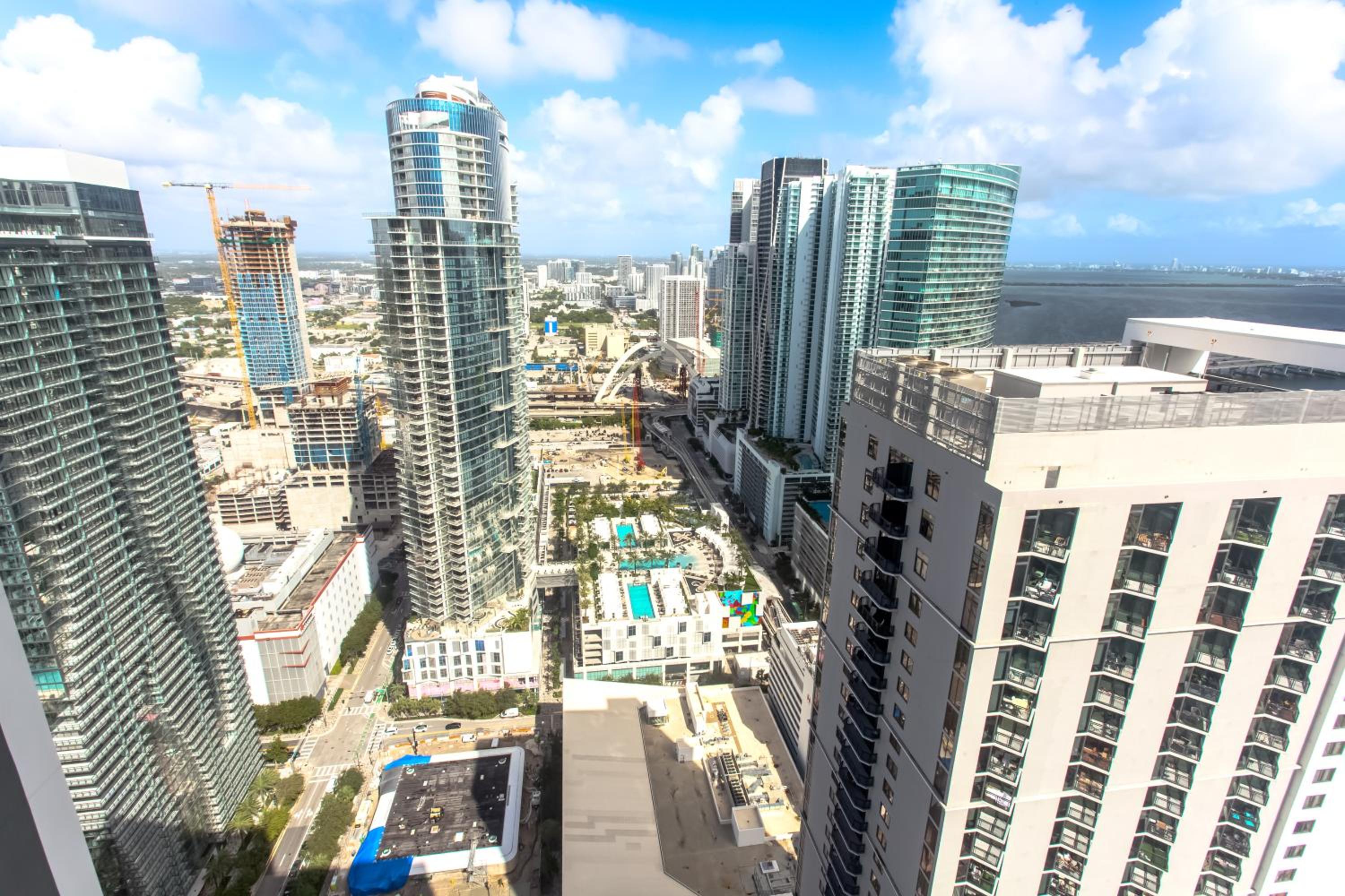 Luxurious Downtown Escape