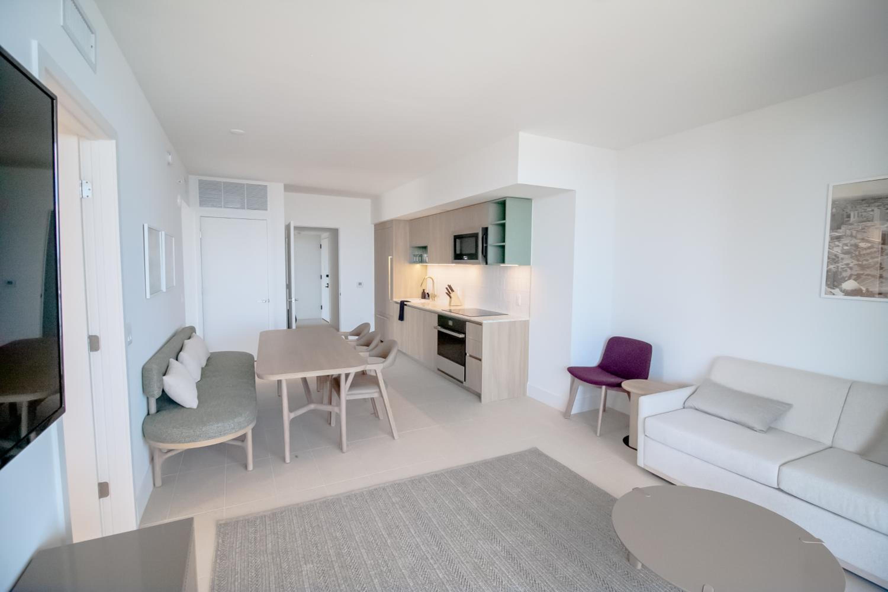 Luxurious Downtown Escape