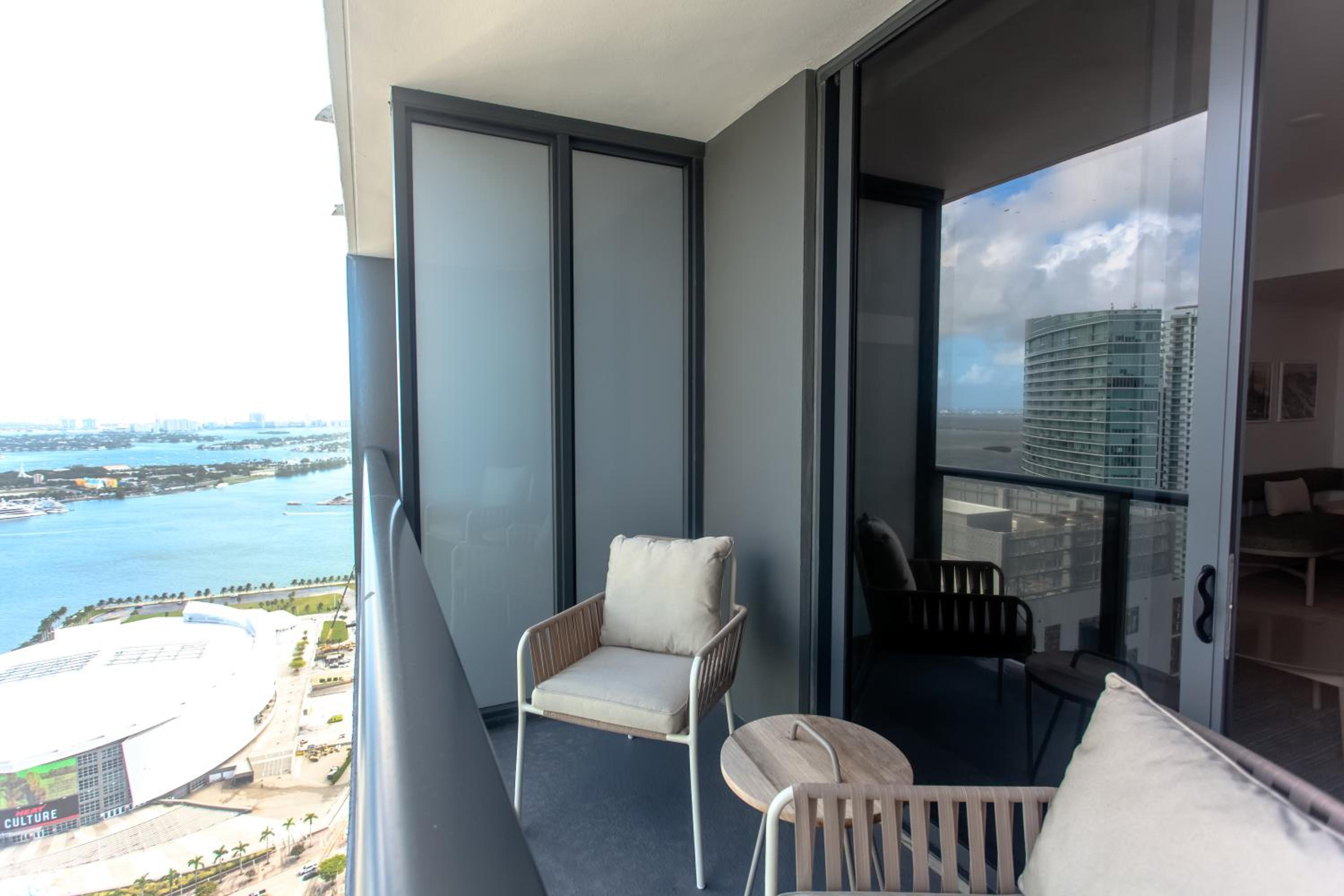 Luxurious Downtown Escape