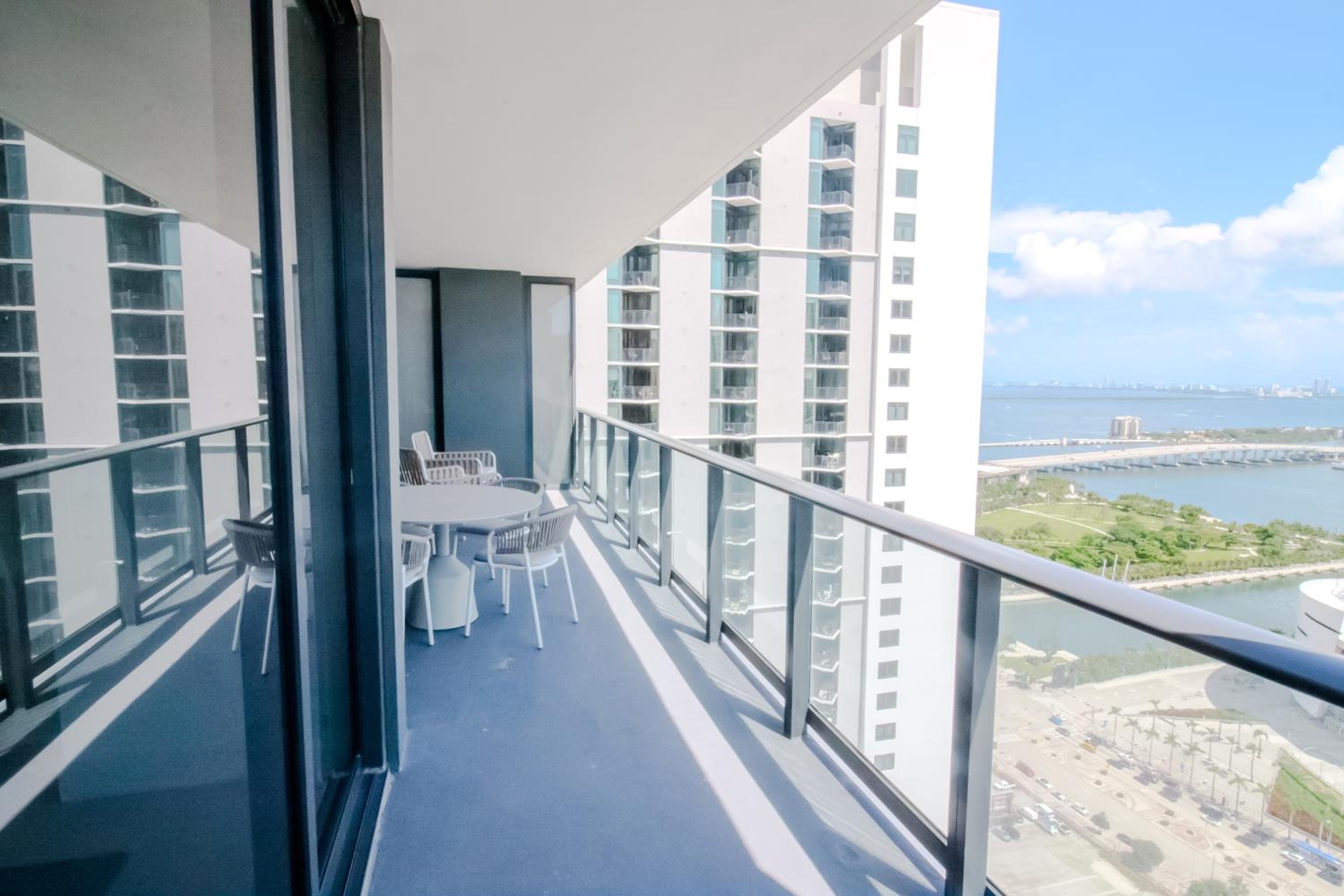 Luxurious Downtown Escape