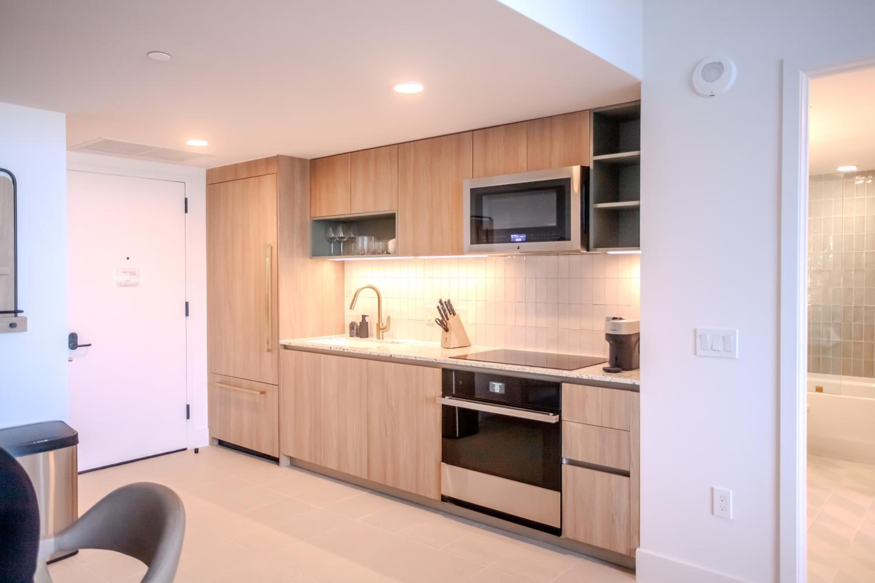 Luxurious Downtown Escape