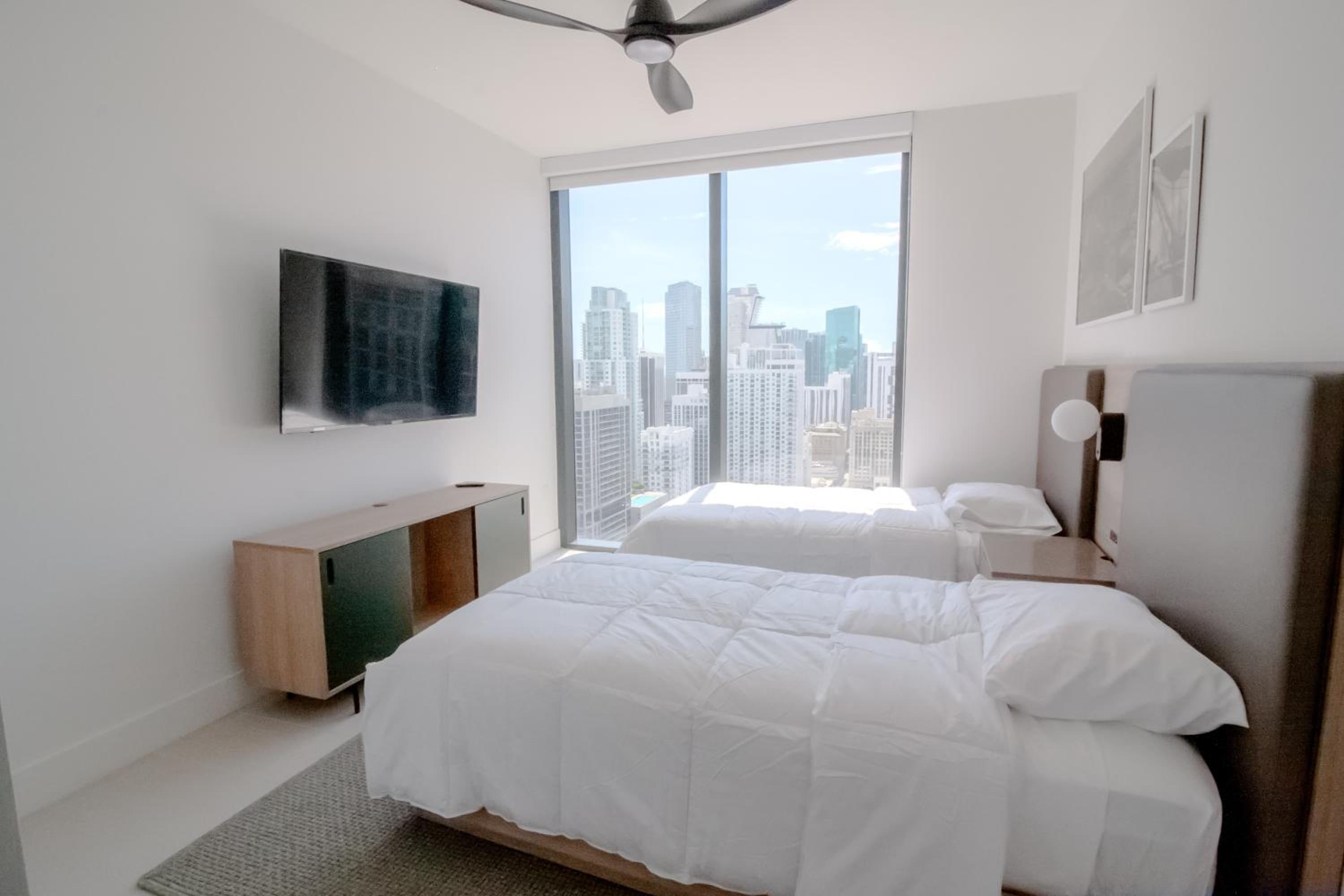 Luxurious Downtown Escape