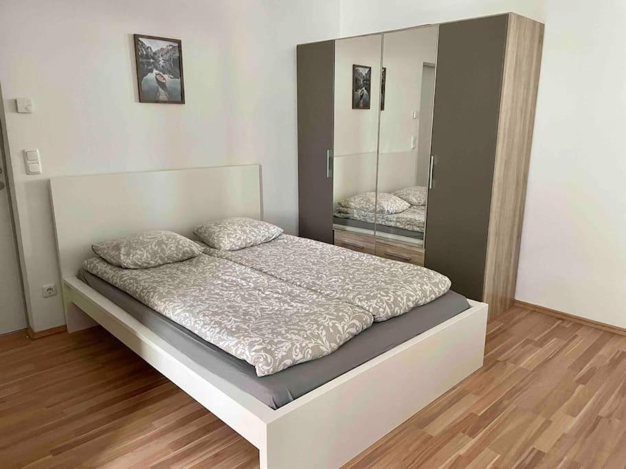 One Bedroom Apartment near Hauptbahnhof