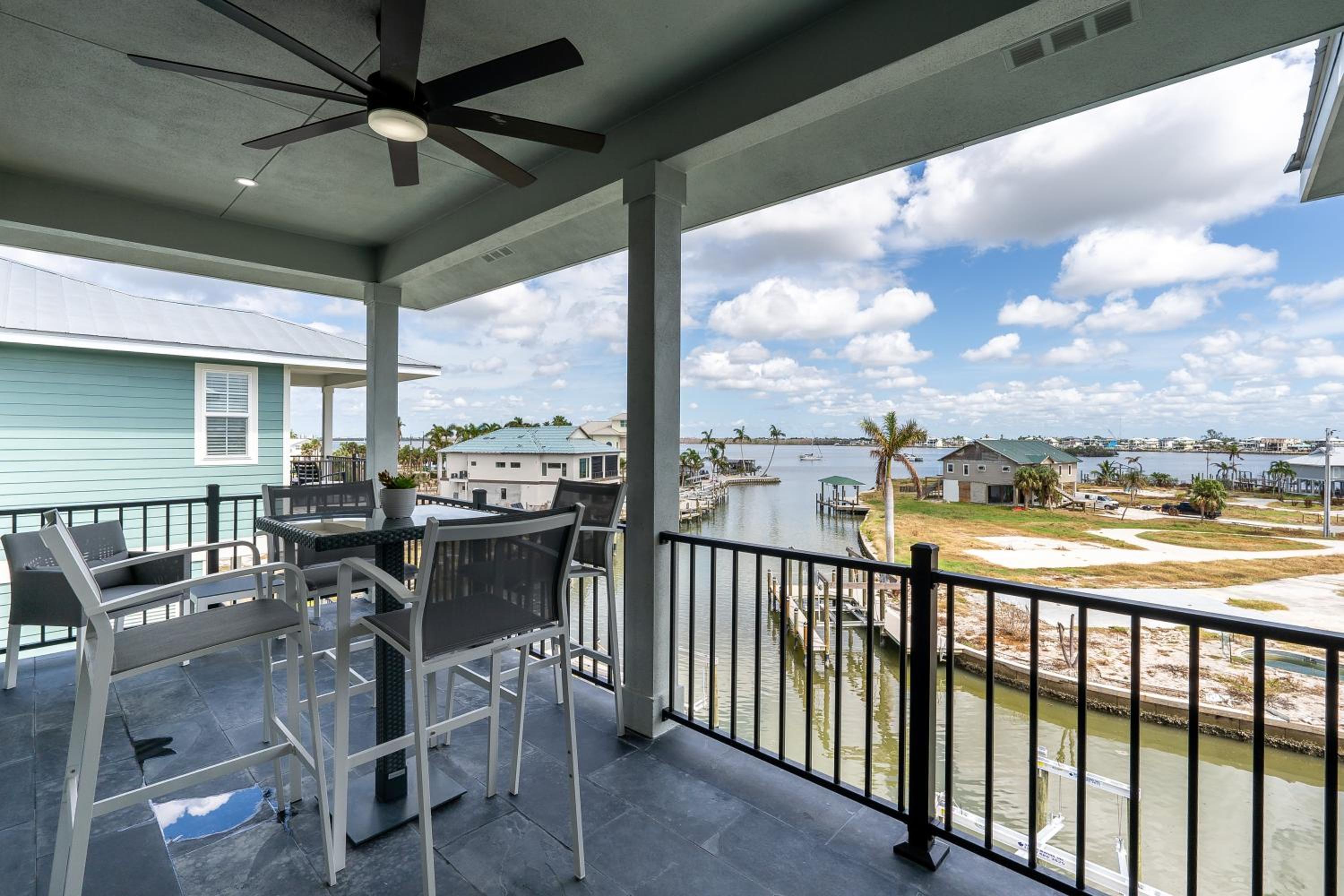 Canal-Front Luxury: Pool, Spa & Steps to Beach view 5