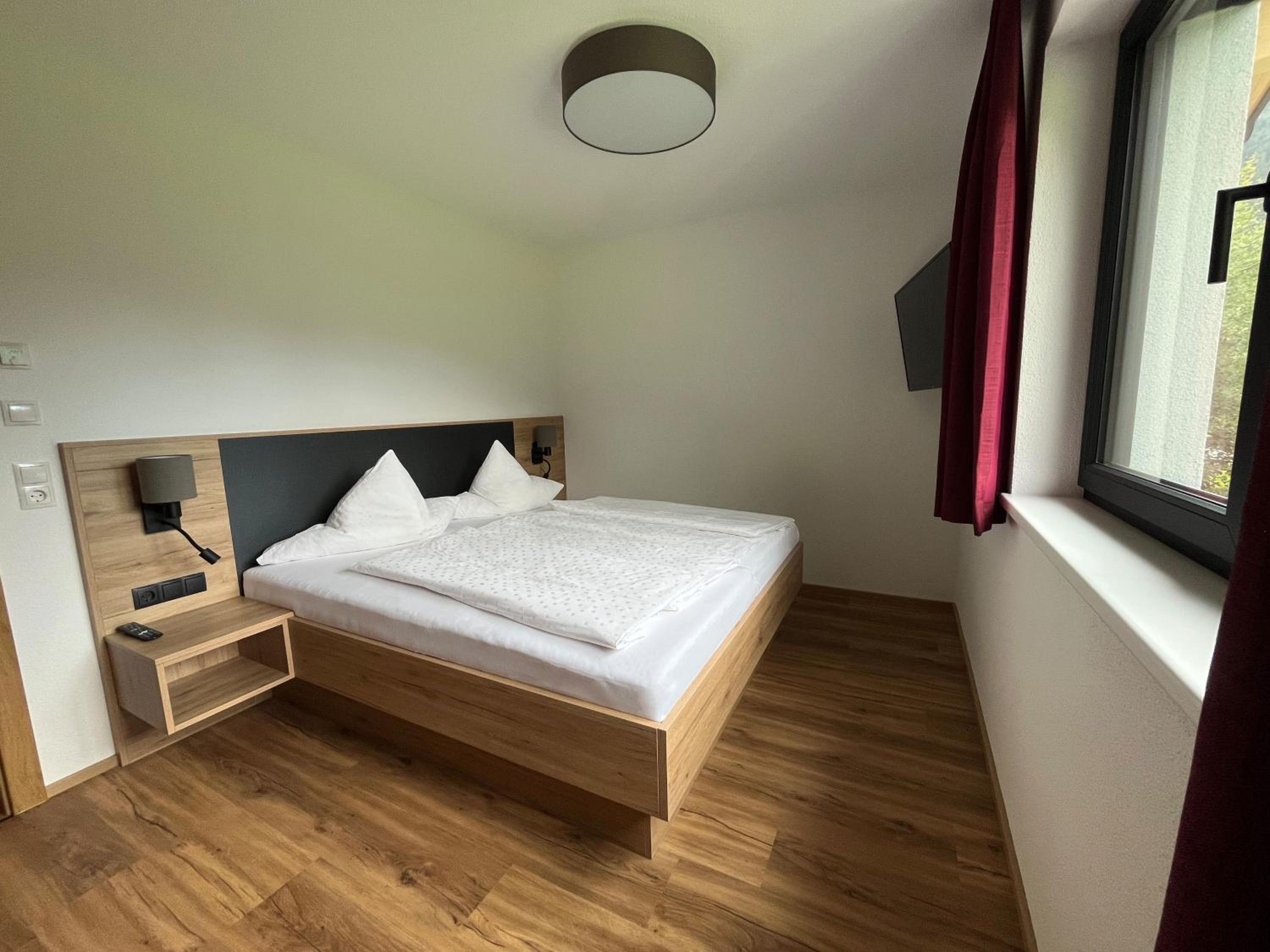 Panorama Peak Apartment