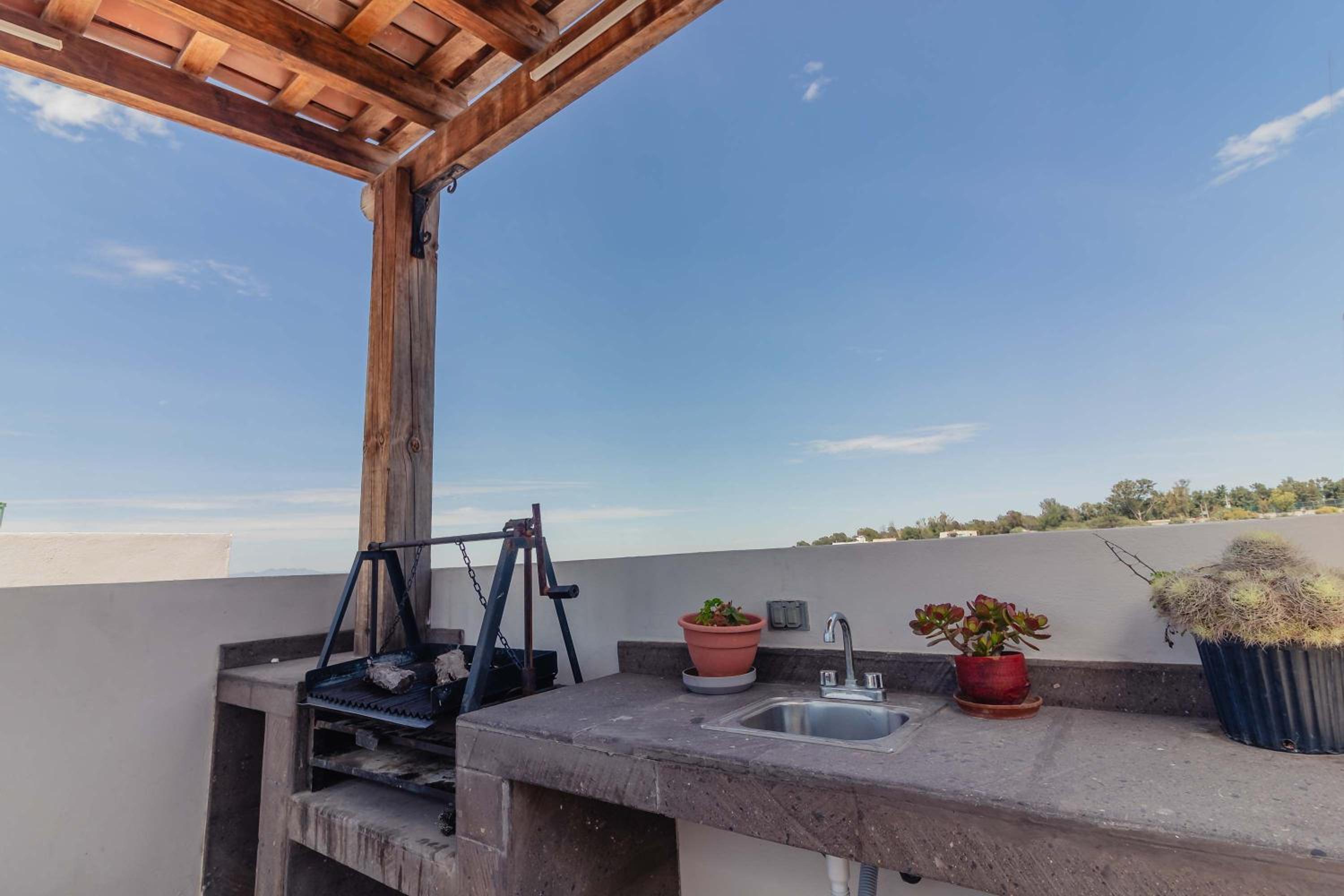 Family House with landscape garden in San Miguel