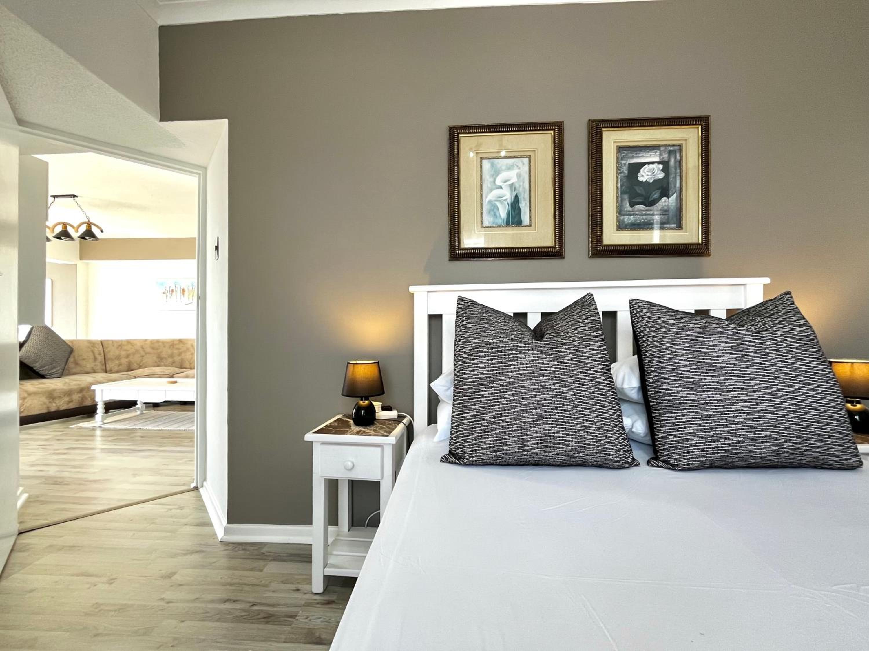 Coastal Hospitality - De Valle 52 view 4