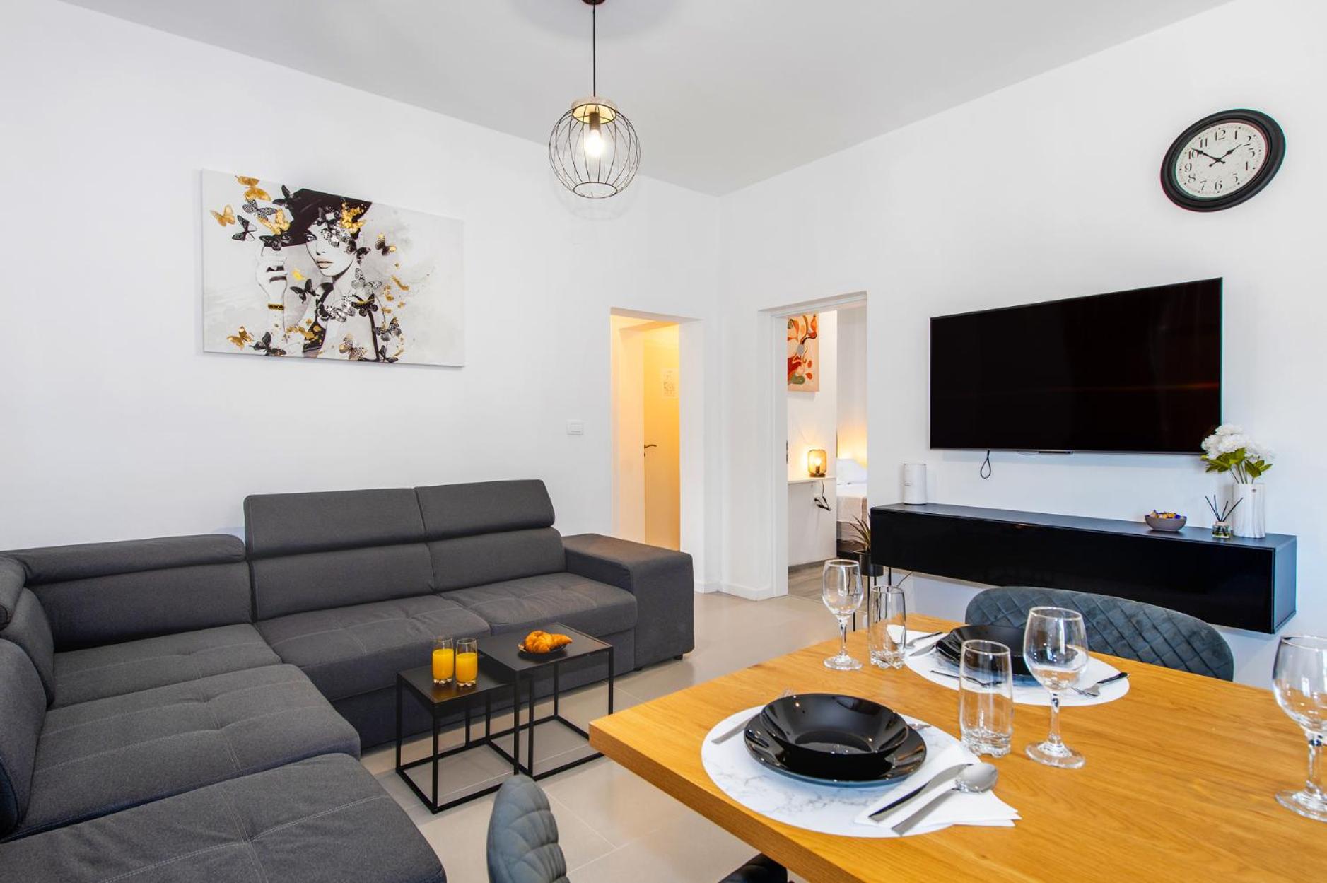 Apartments Sunny Sky - Pool & Parking - Vodice