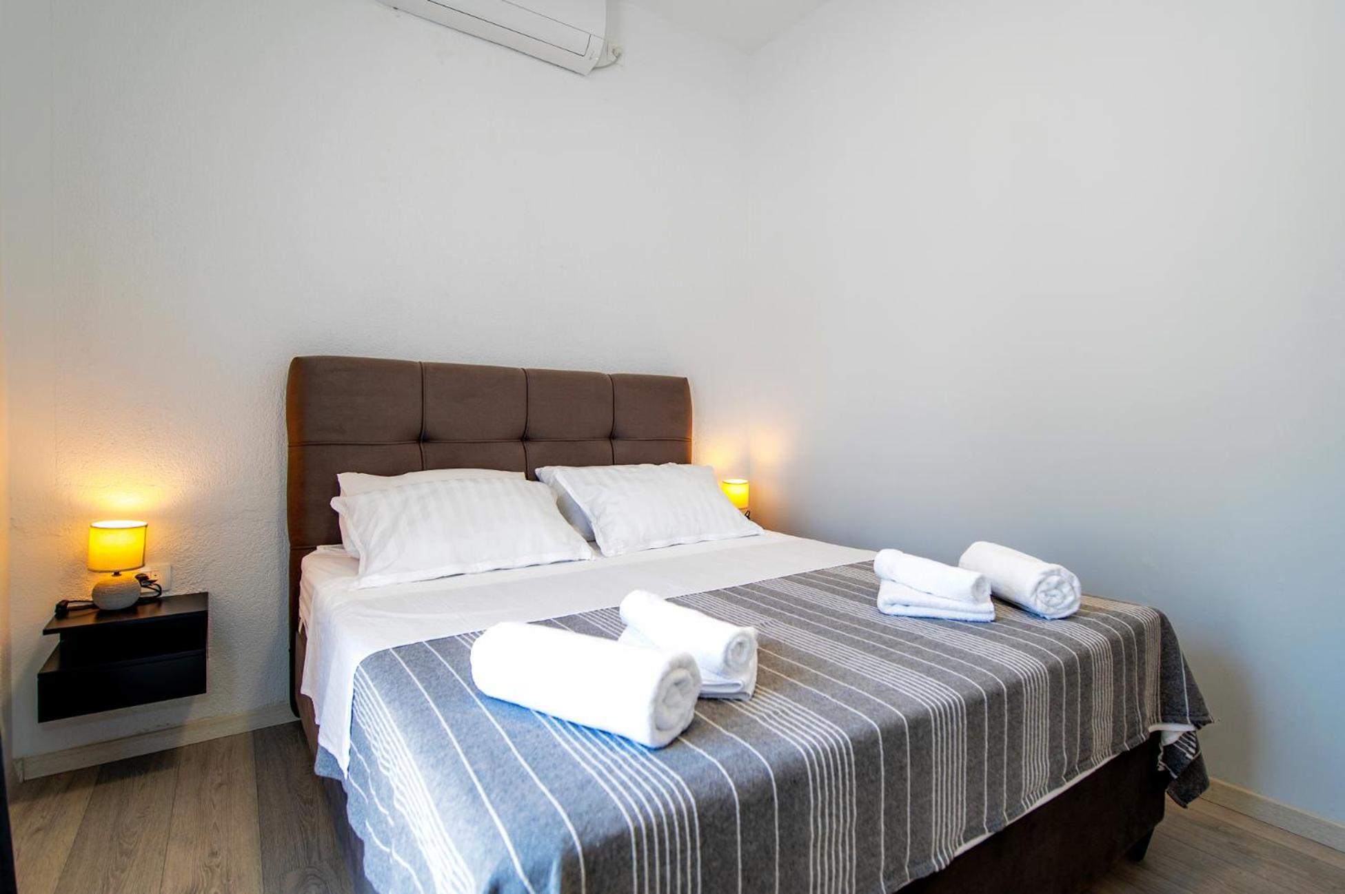 Apartments Sunny Sky - Pool & Parking - Vodice