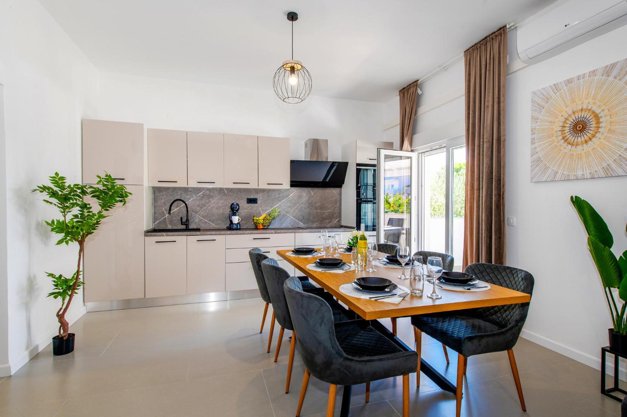 Apartments Sunny Sky - Pool & Parking - Vodice