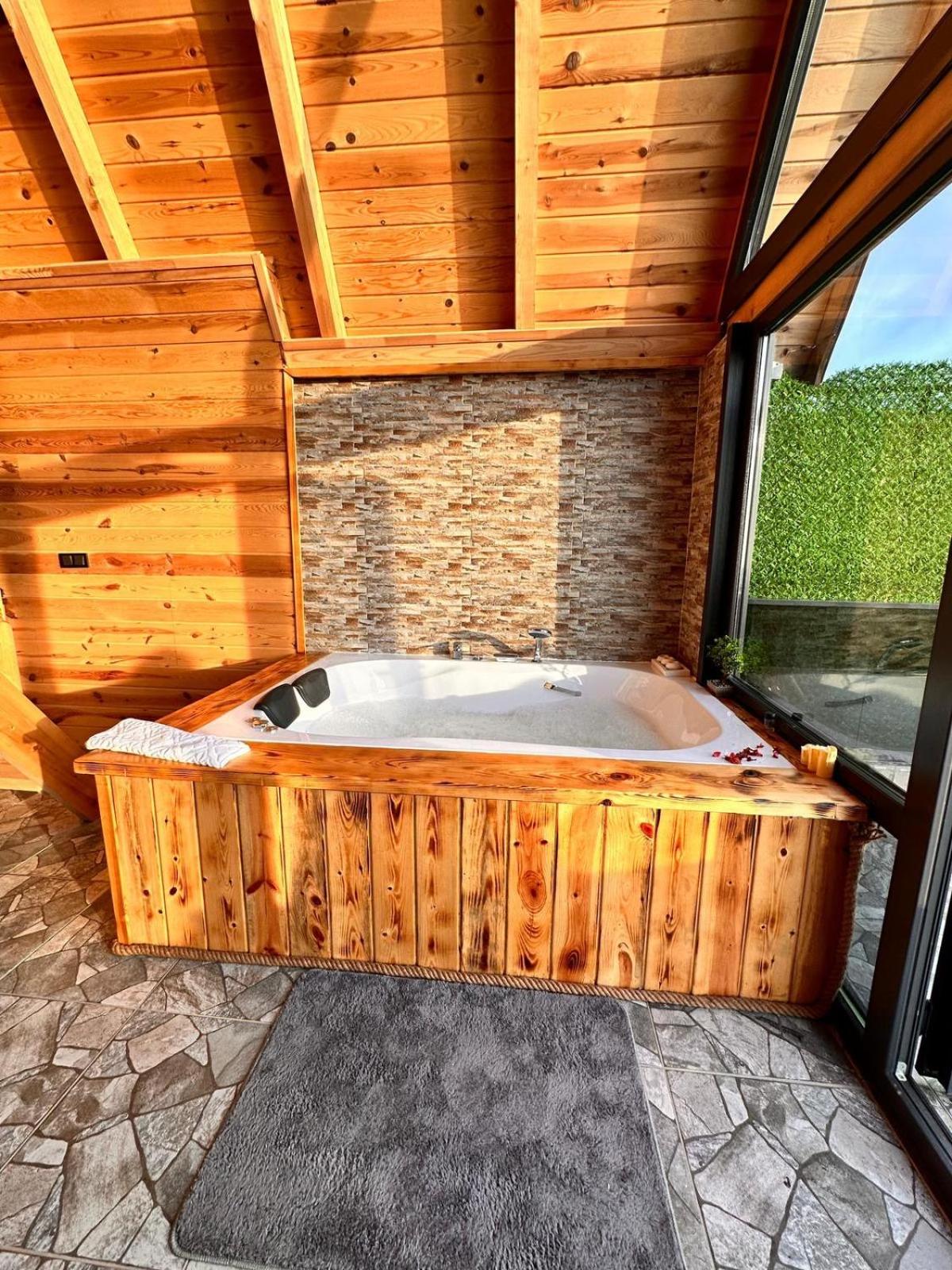 Bologina Suit Bungalov
