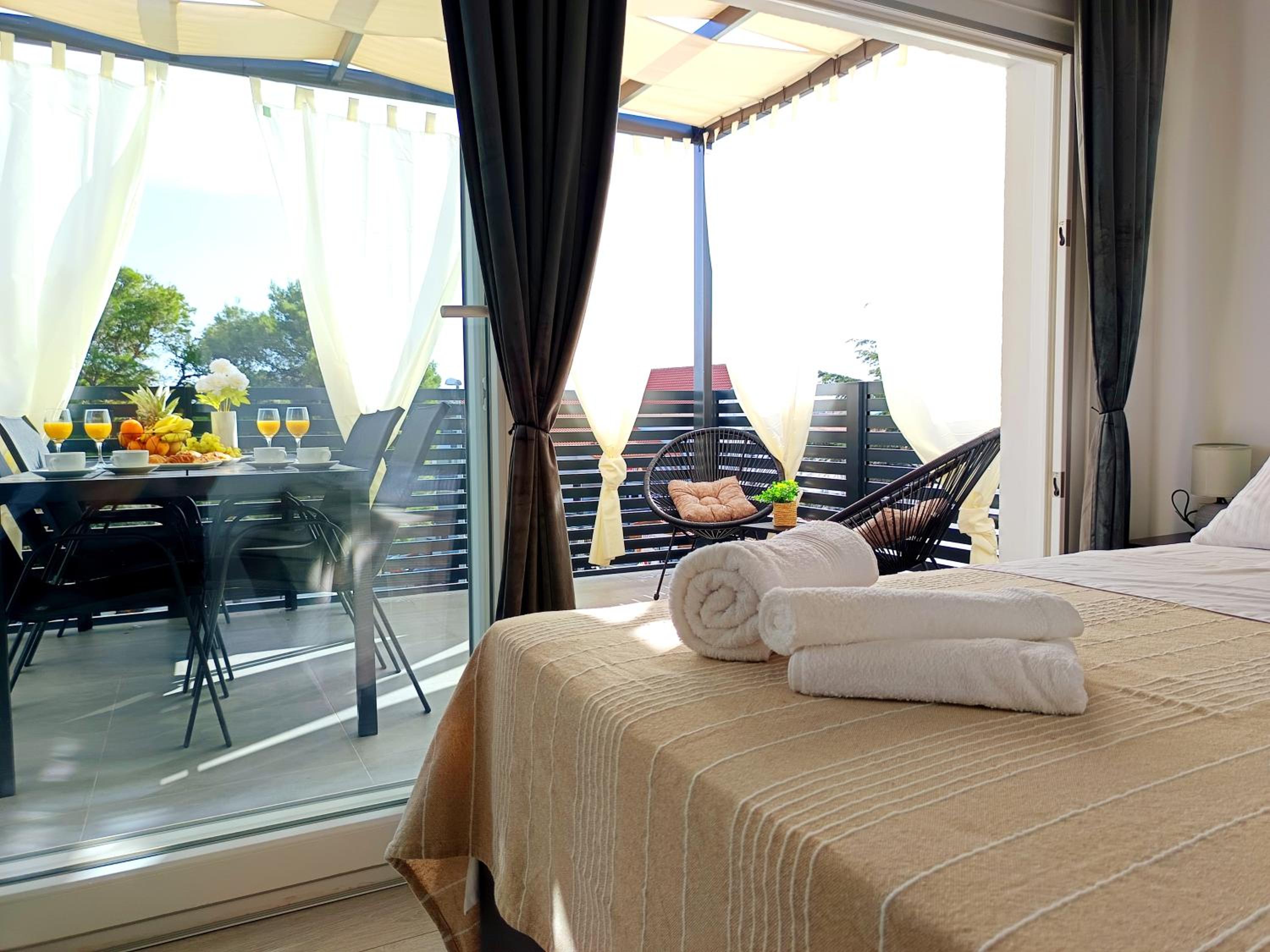 Apartments Sunny Sky - Pool & Parking - Vodice