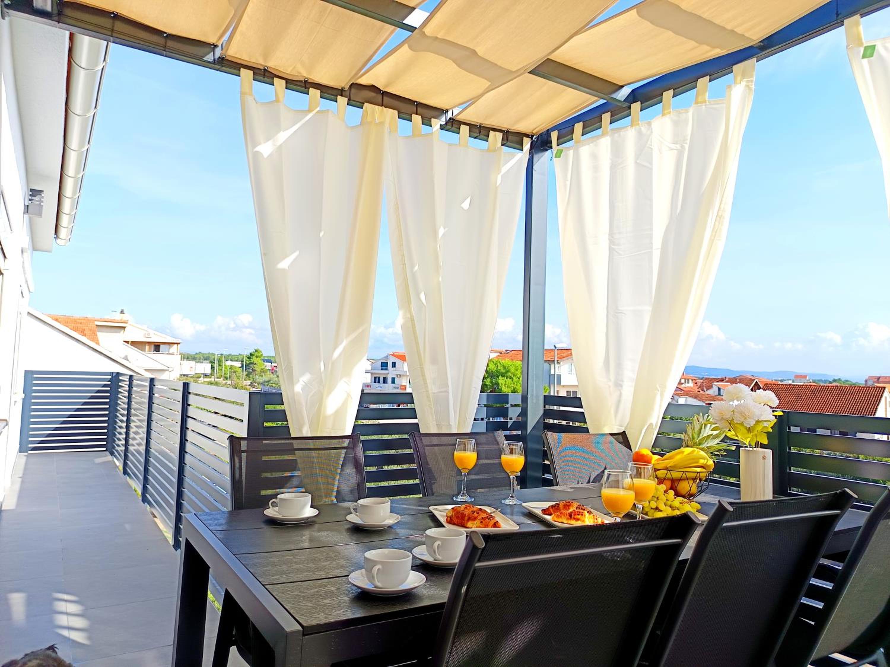 Apartments Sunny Sky - Pool & Parking - Vodice