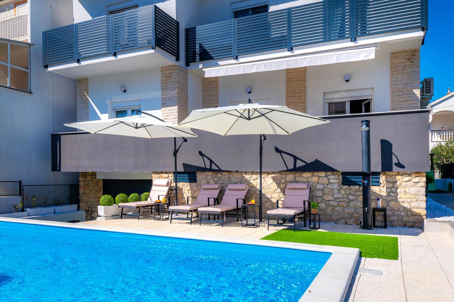 Apartments Sunny Sky - Pool & Parking - Vodice
