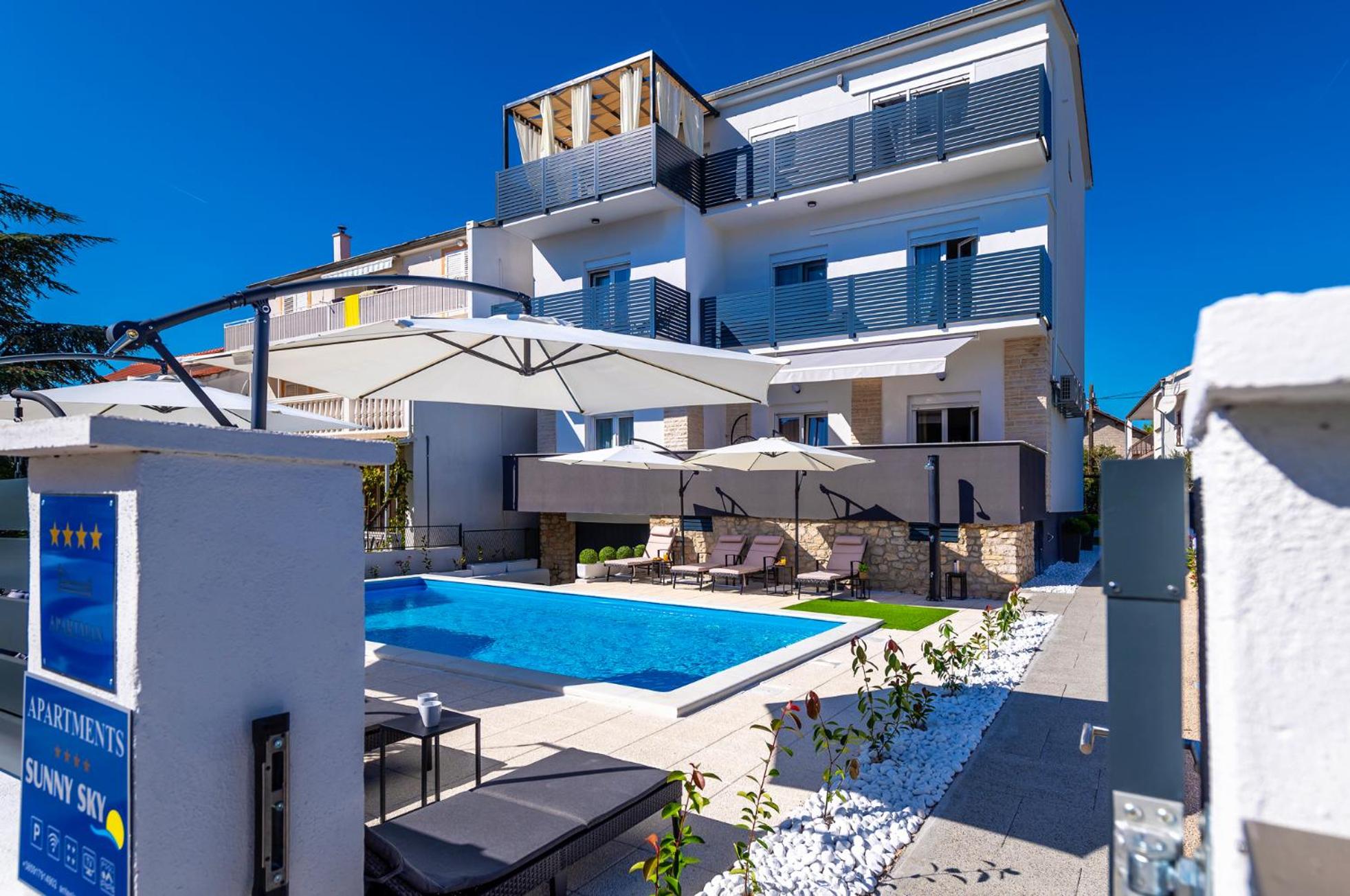 Apartments Sunny Sky - Pool & Parking - Vodice