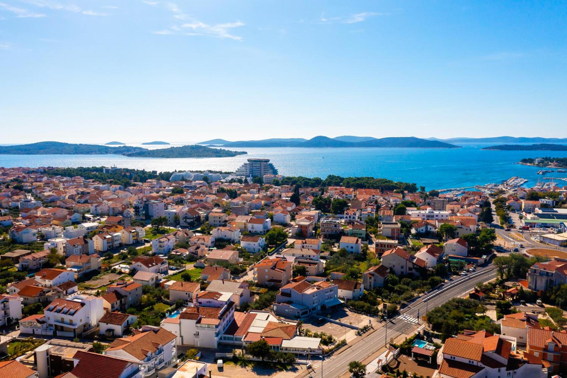 Apartments Sunny Sky - Pool & Parking - Vodice