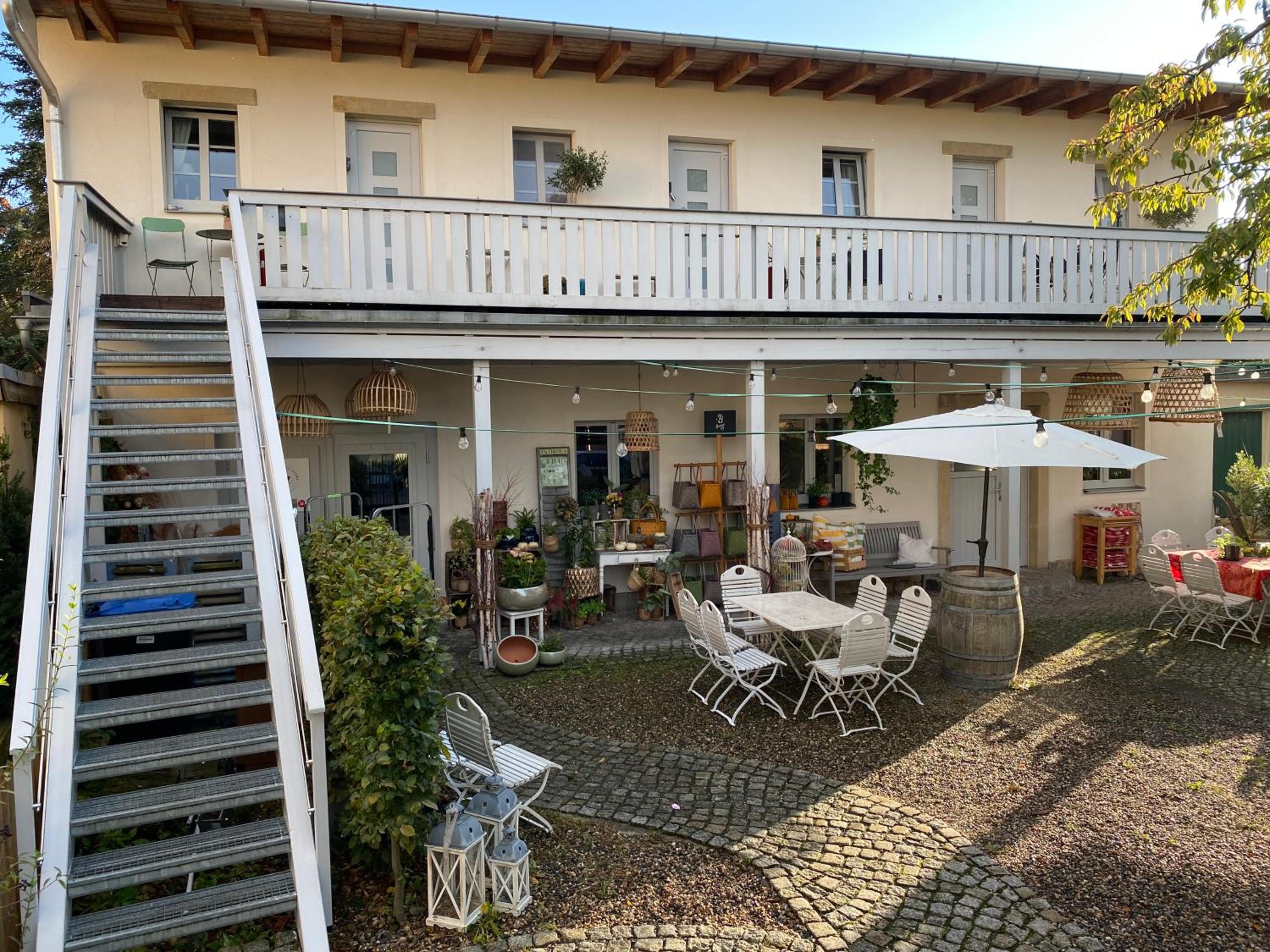 Pension Adele - Ruhig, direkt am Elberadweg & Badesee mit Balkon