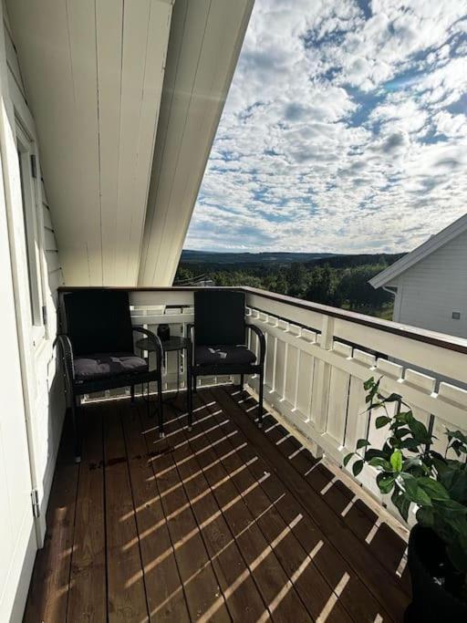 NY og moderne studioleilighet med elbil lading view 3
