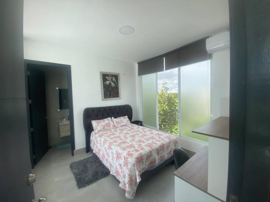Casa Herradura H8-5