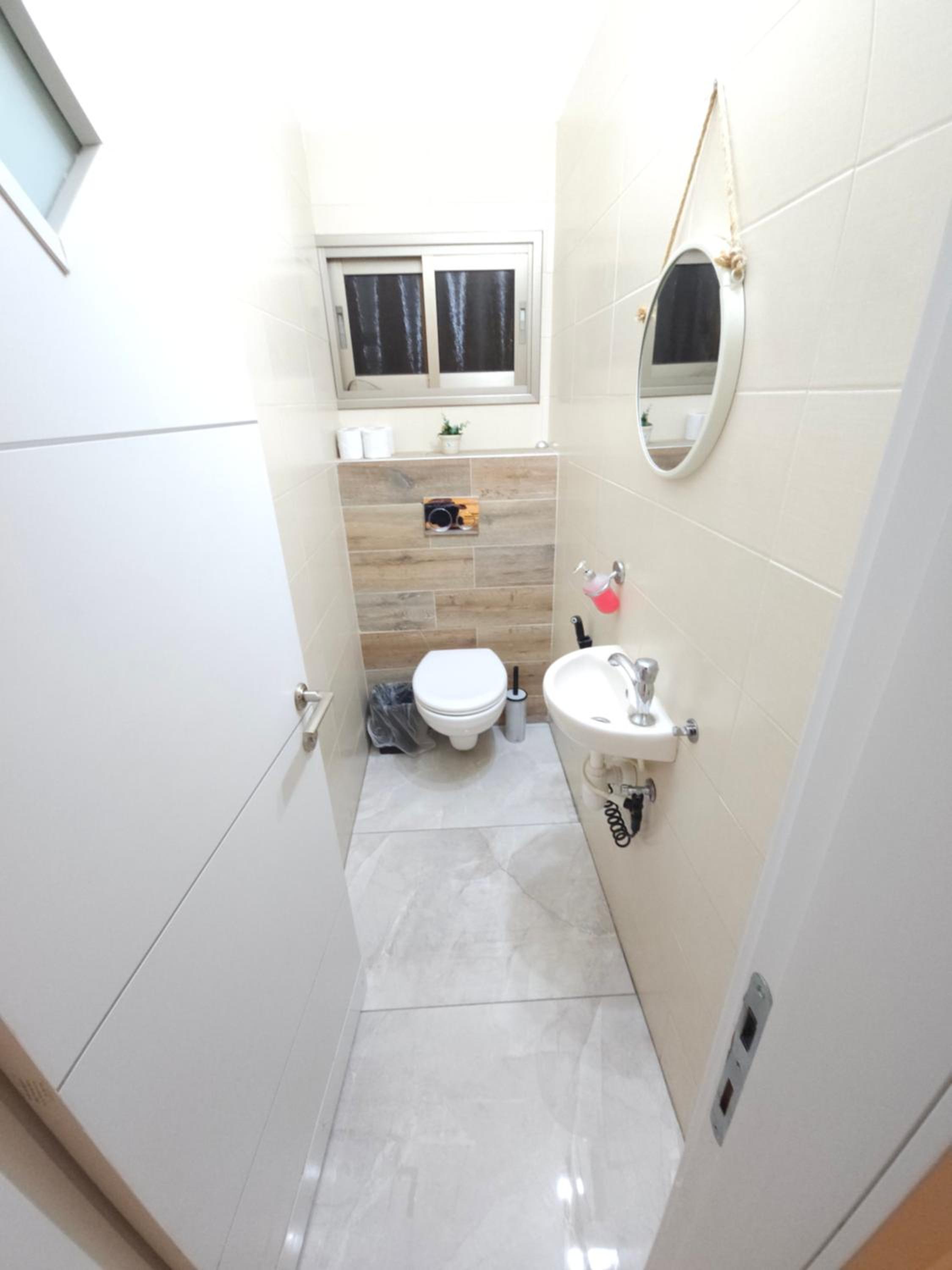 Photo 48