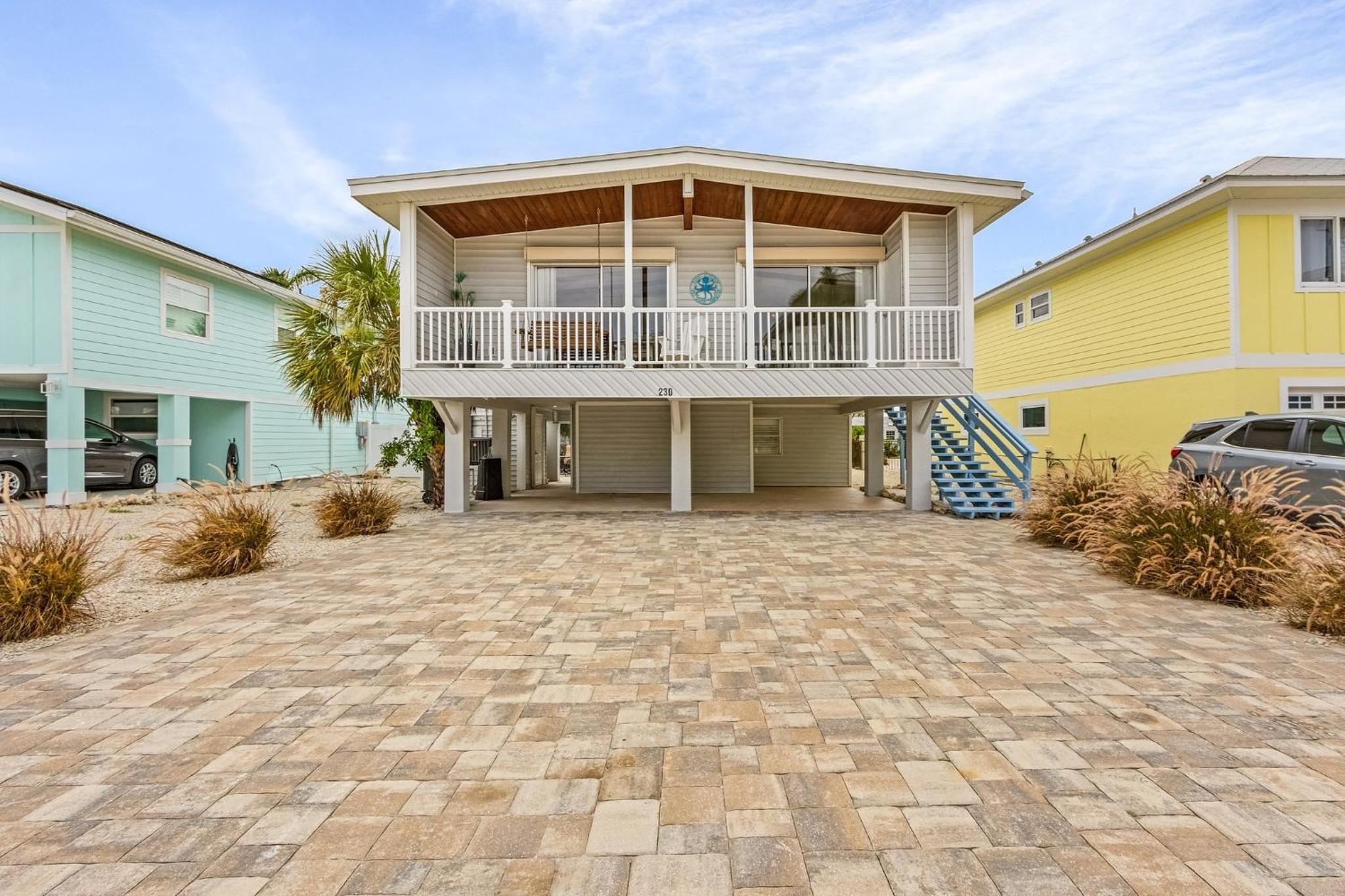 Private 2-Level Home: Heated Screened Pool, Beach!