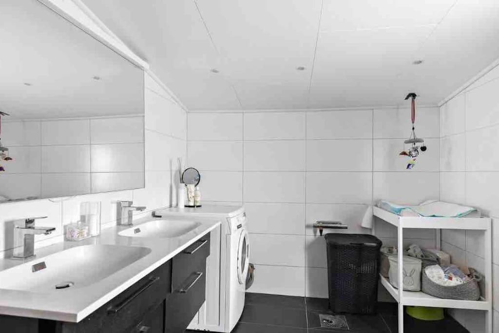 Mysigt hus med natur & jacuzzi i Olofstorp view 4