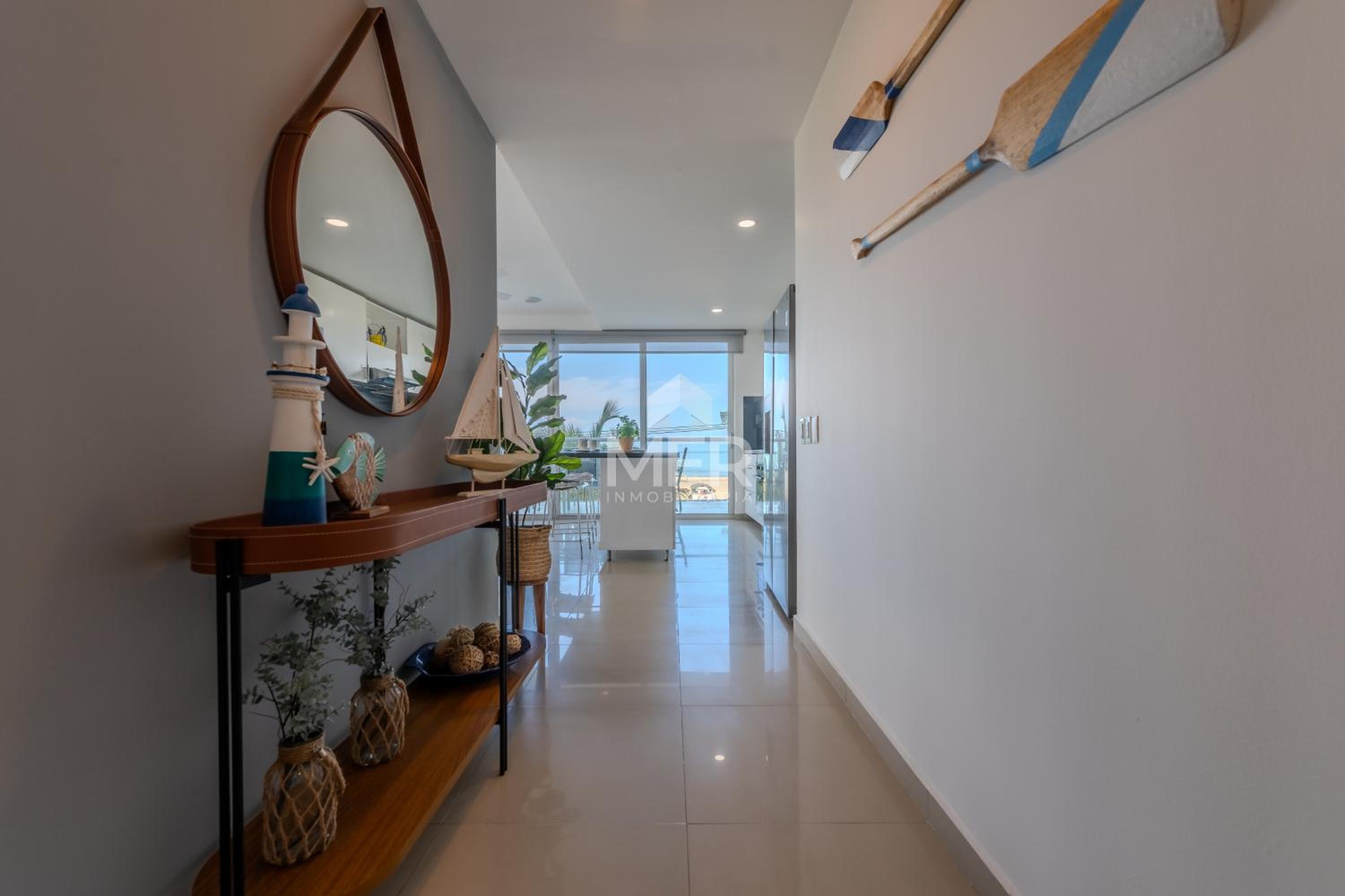 Morros Epic Beachfront Apartment